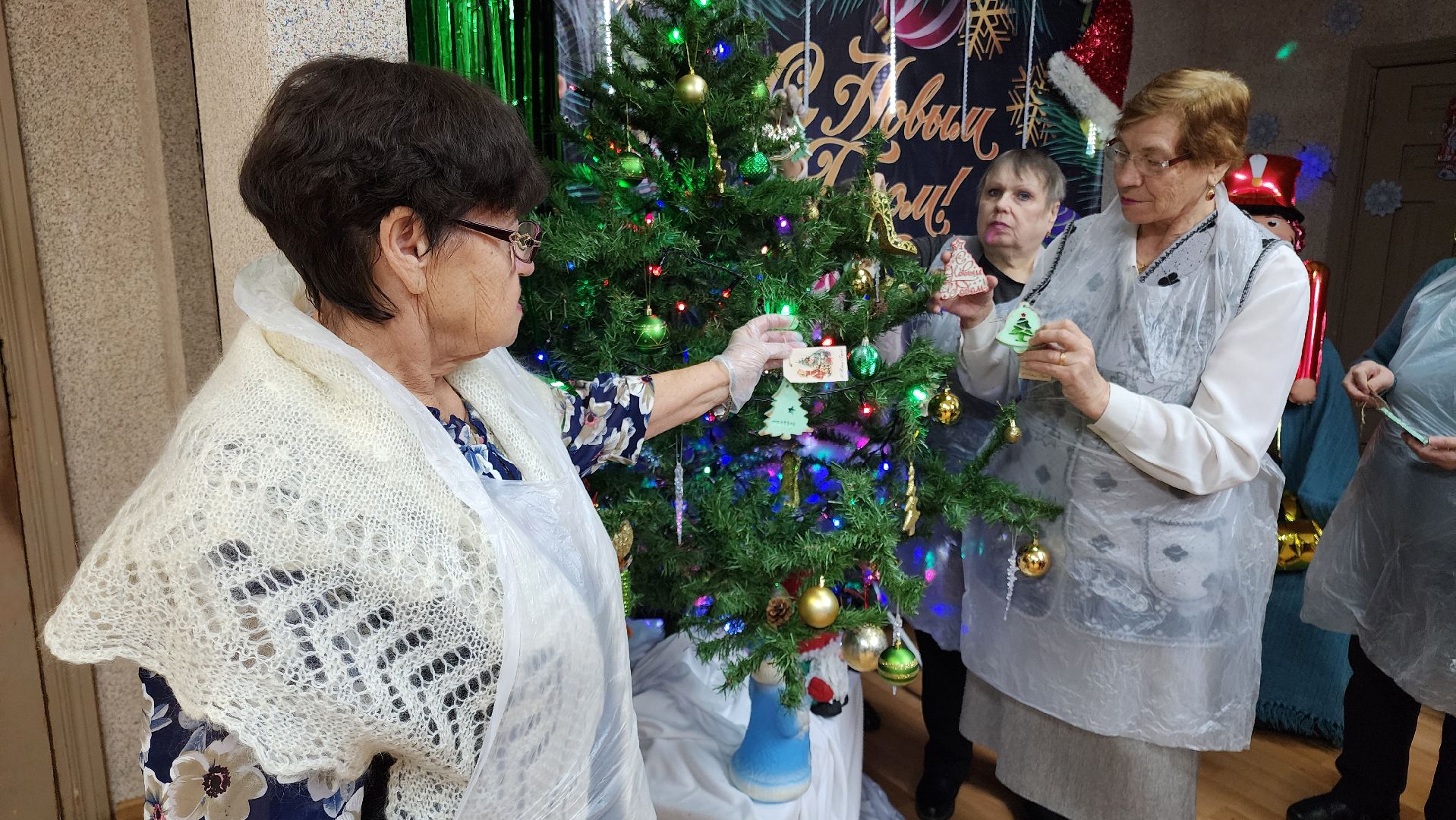 кашира, активное долголетие, творчество, елочные игрушки, гипс, вертикалки,