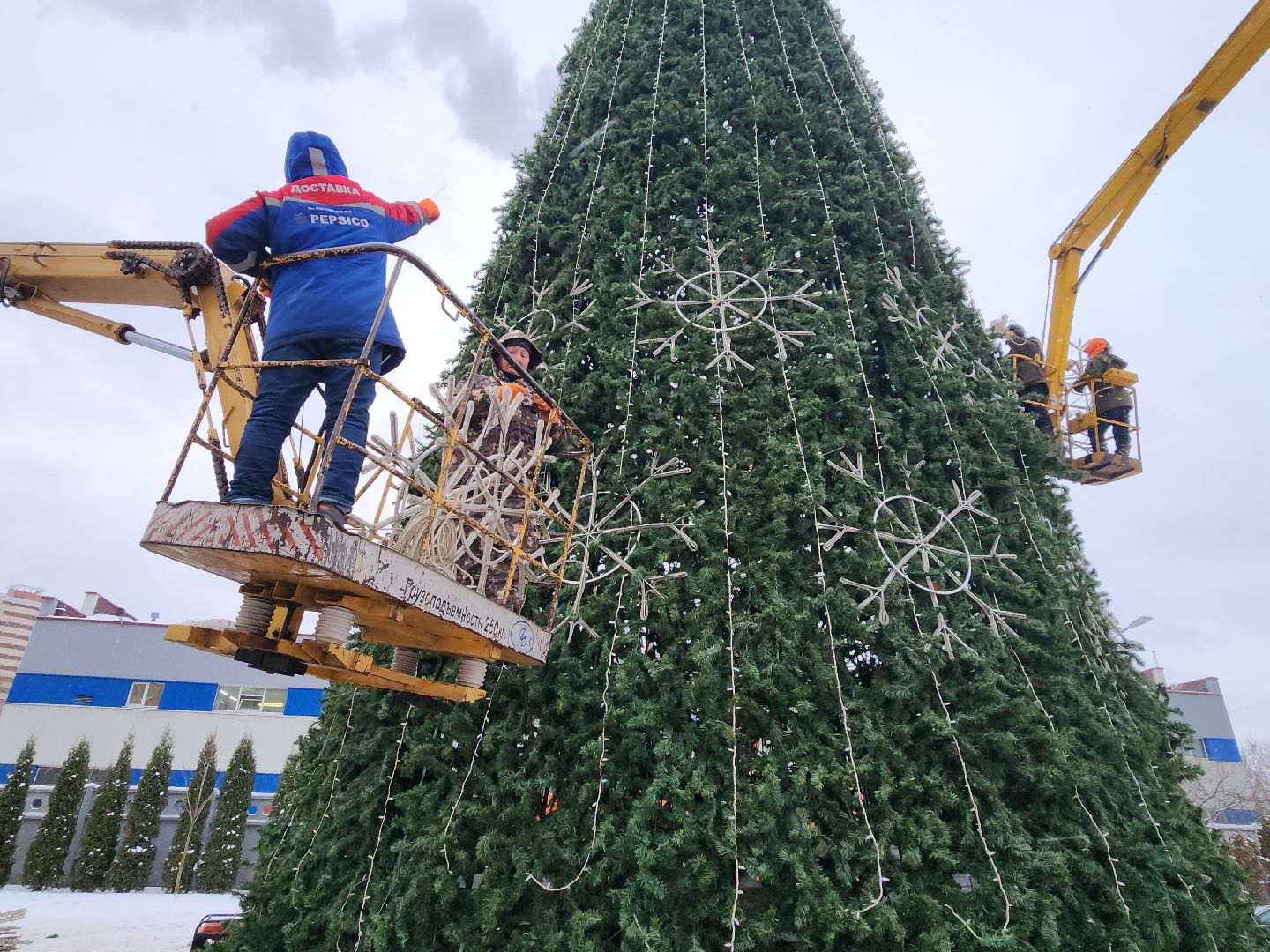 Подольск, новогодняя елка, украшение города к новому году, благоустройство, вертикалка,