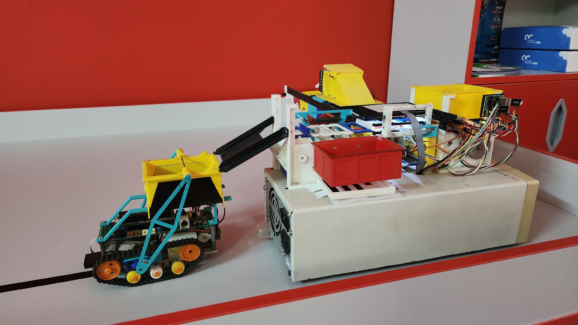 вертикалки, ашукино, пушкинский, робот-помощник, робототехника, точка роста, новые технологии, школьники, кружок,