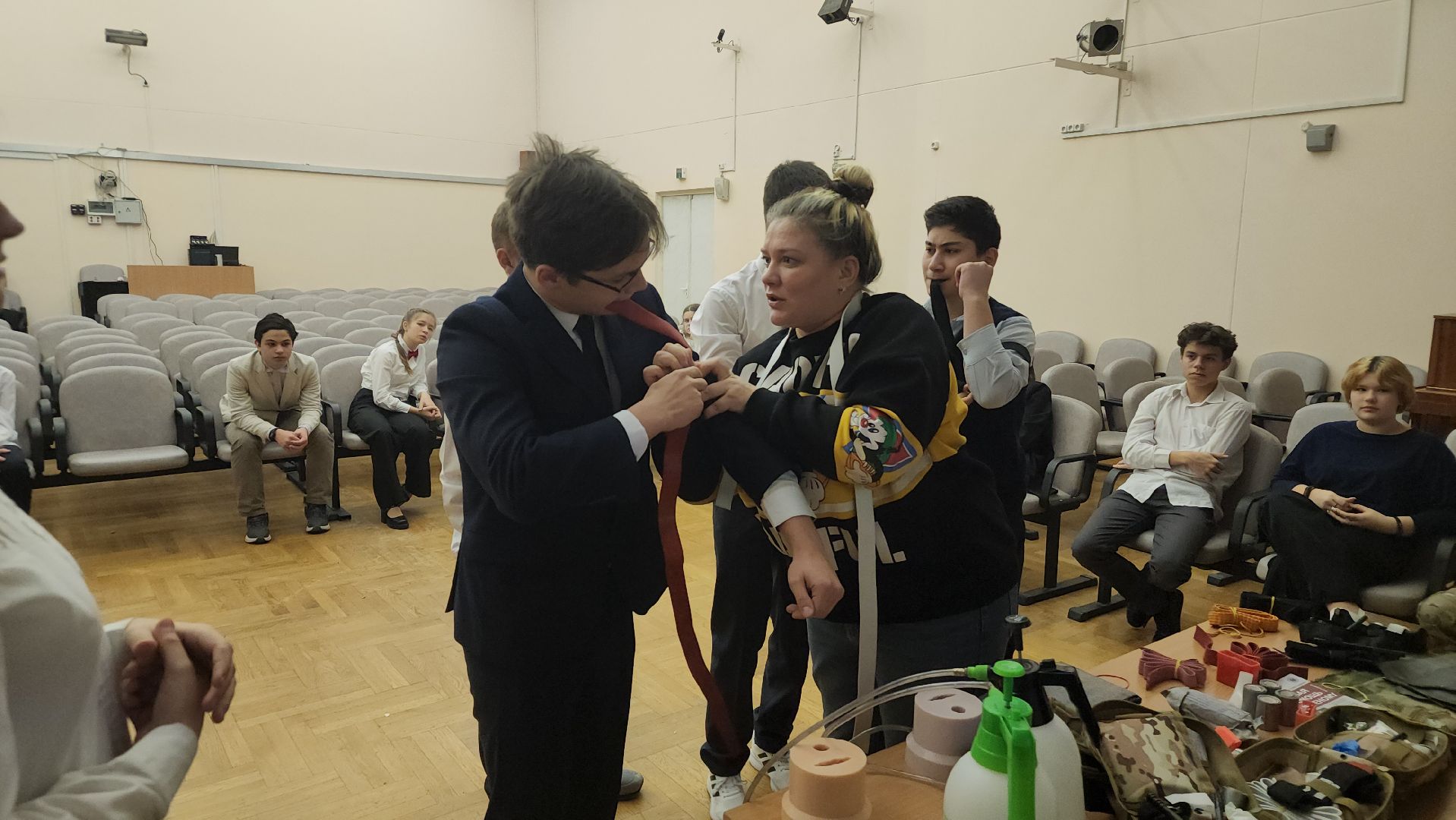 подольск, волонтеры, школа, мастер-класс,