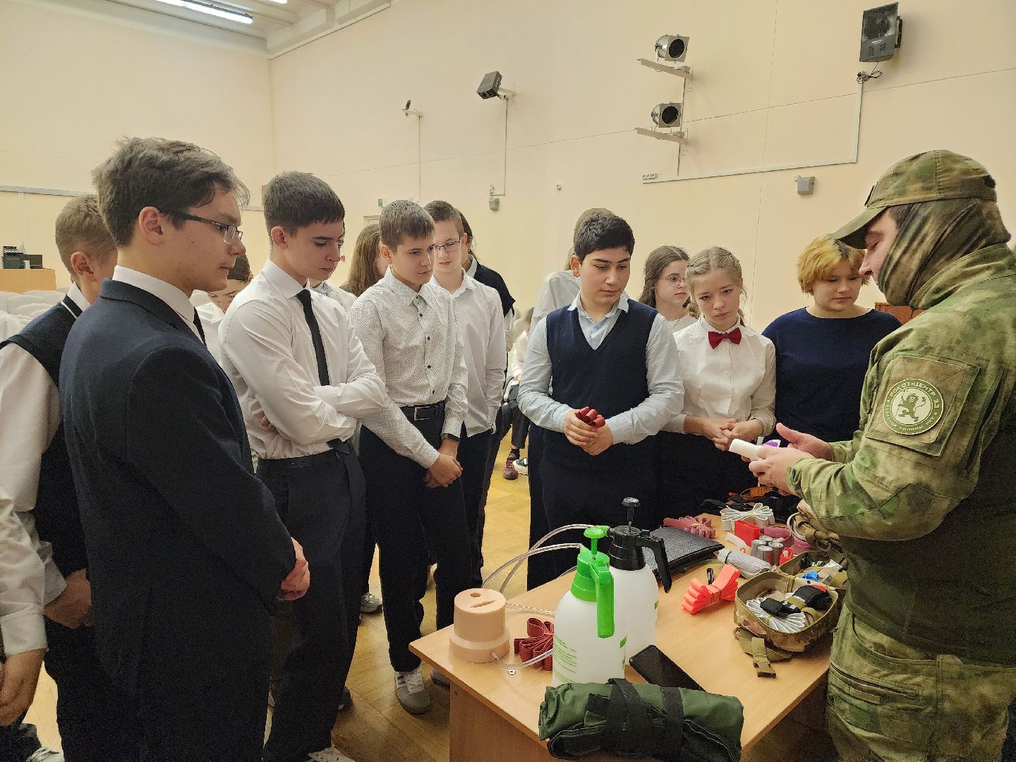 подольск, волонтеры, школа, мастер-класс,