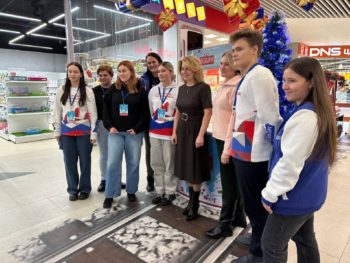 новый год, благотворительная акция, волонтеры,