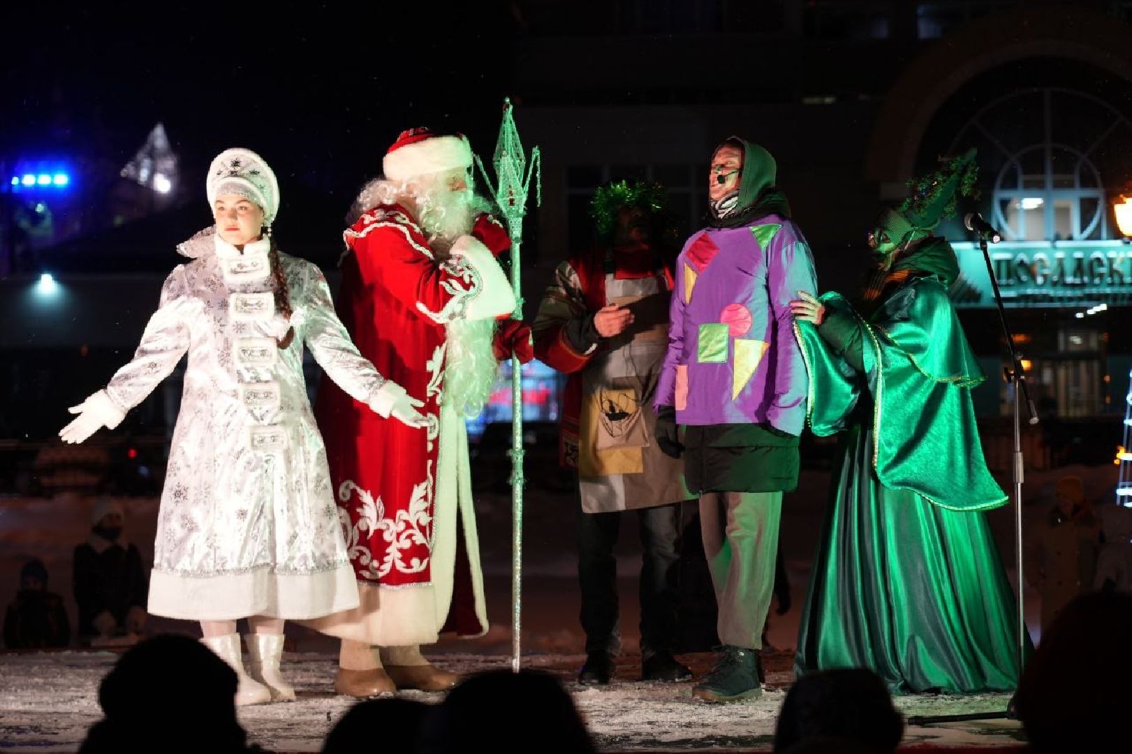 Новый год, Зима в Подмосковье, Сергиев Посад, Праздник, Елка, Сергиево-Посадский городской округ, вертикалки,