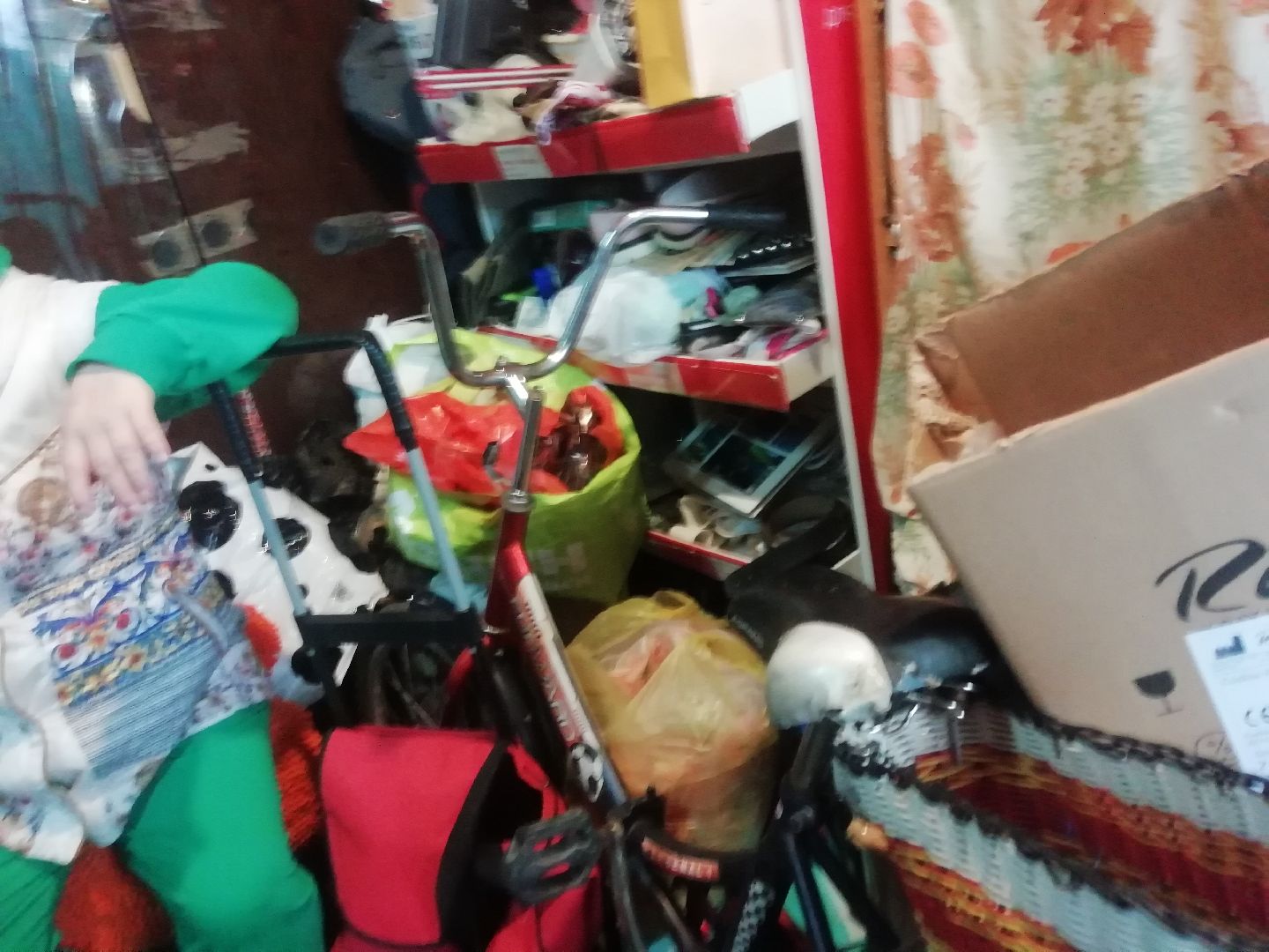 Звенигород, Склад добра, гуманитарная помощь, волонтерская организация, Инна Дрыгина, Наше Подмосковье