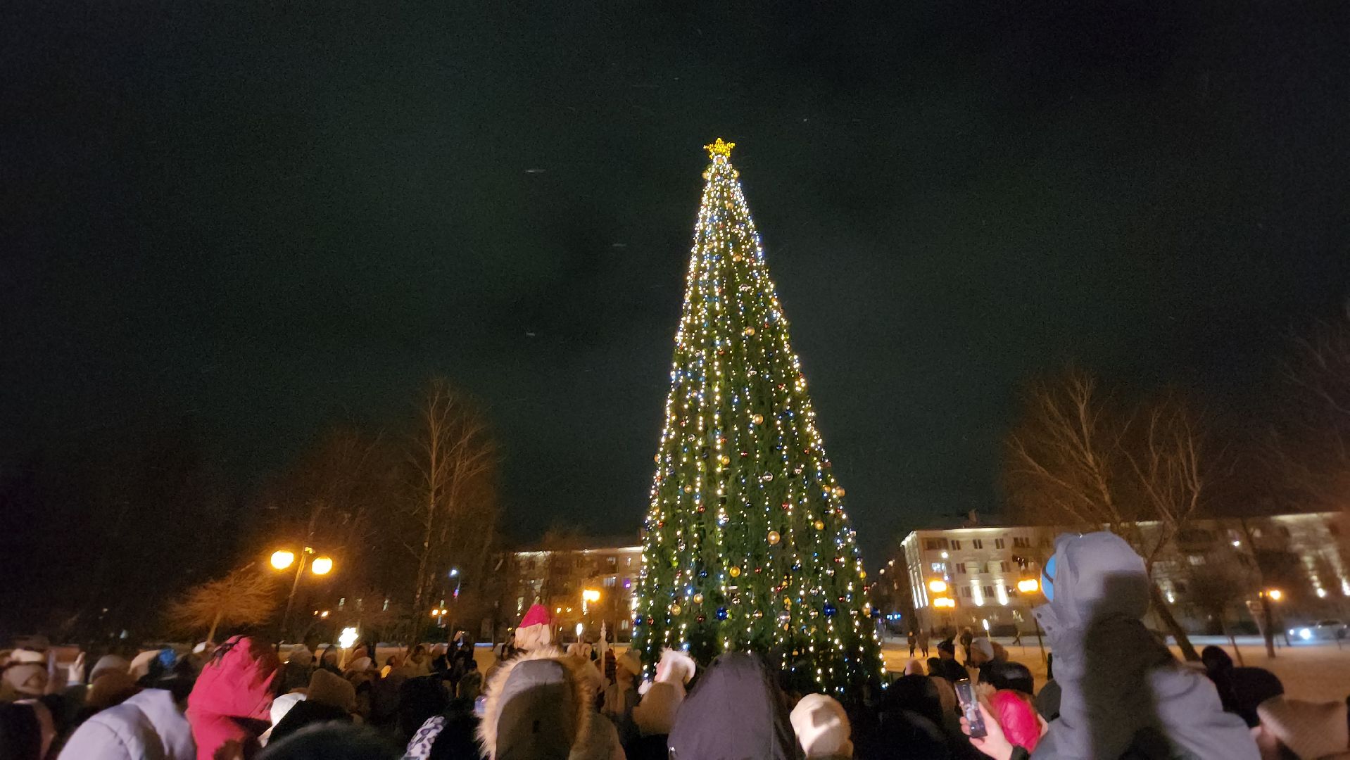 серпухов, новый год, новогодняя елка, площадь владимира храброго, дед мороз, вертикалки,