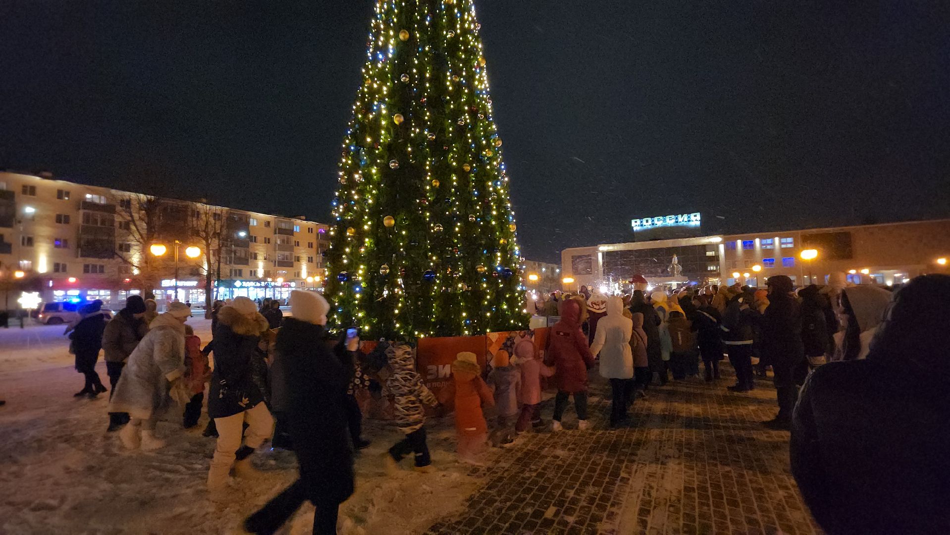 серпухов, новый год, новогодняя елка, площадь владимира храброго, дед мороз, вертикалки,