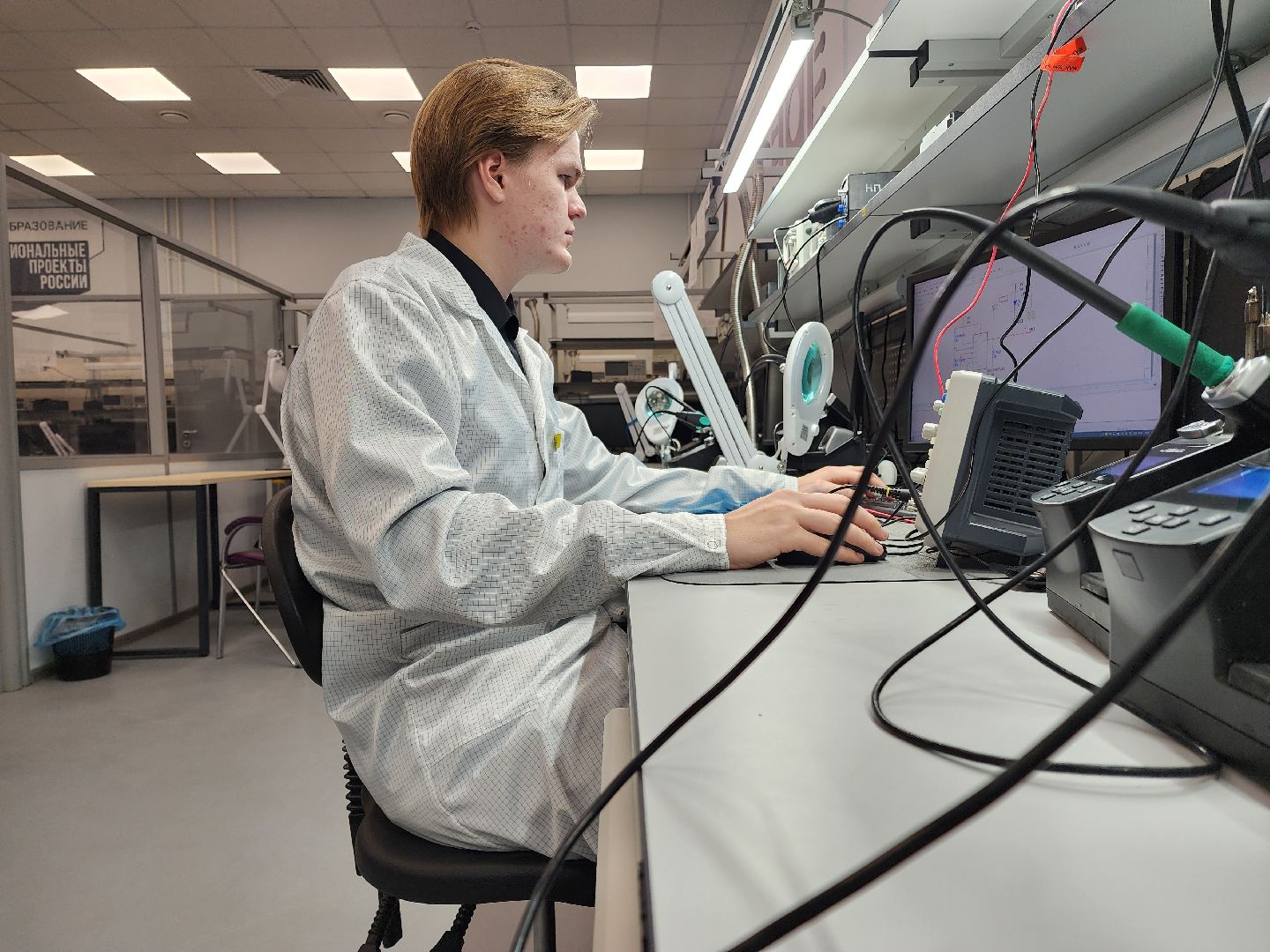 раменское, образование, студент раменского колледжа победил в чемпионате по электронике,