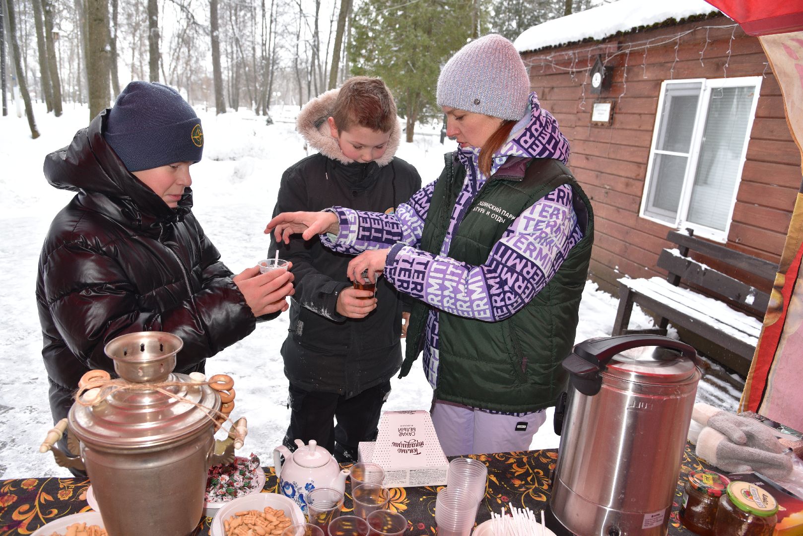 лотошино, лотошинский парк, парки подмосковья, новый год, дети, дед мороз,
