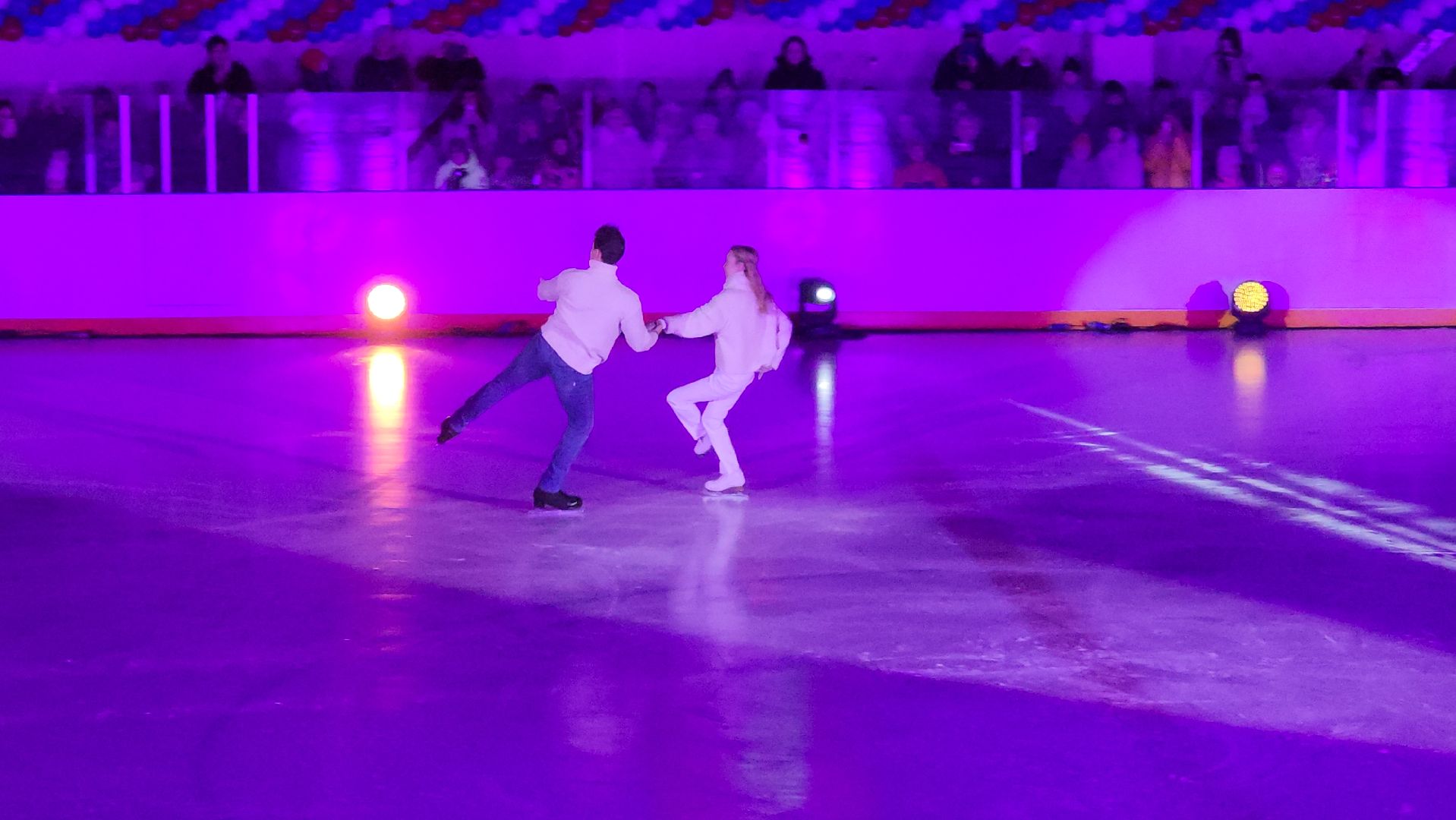 волоколамск, чемпионы, ледовое шоу, зима в подмосковье, вертикалки, илья авербух,