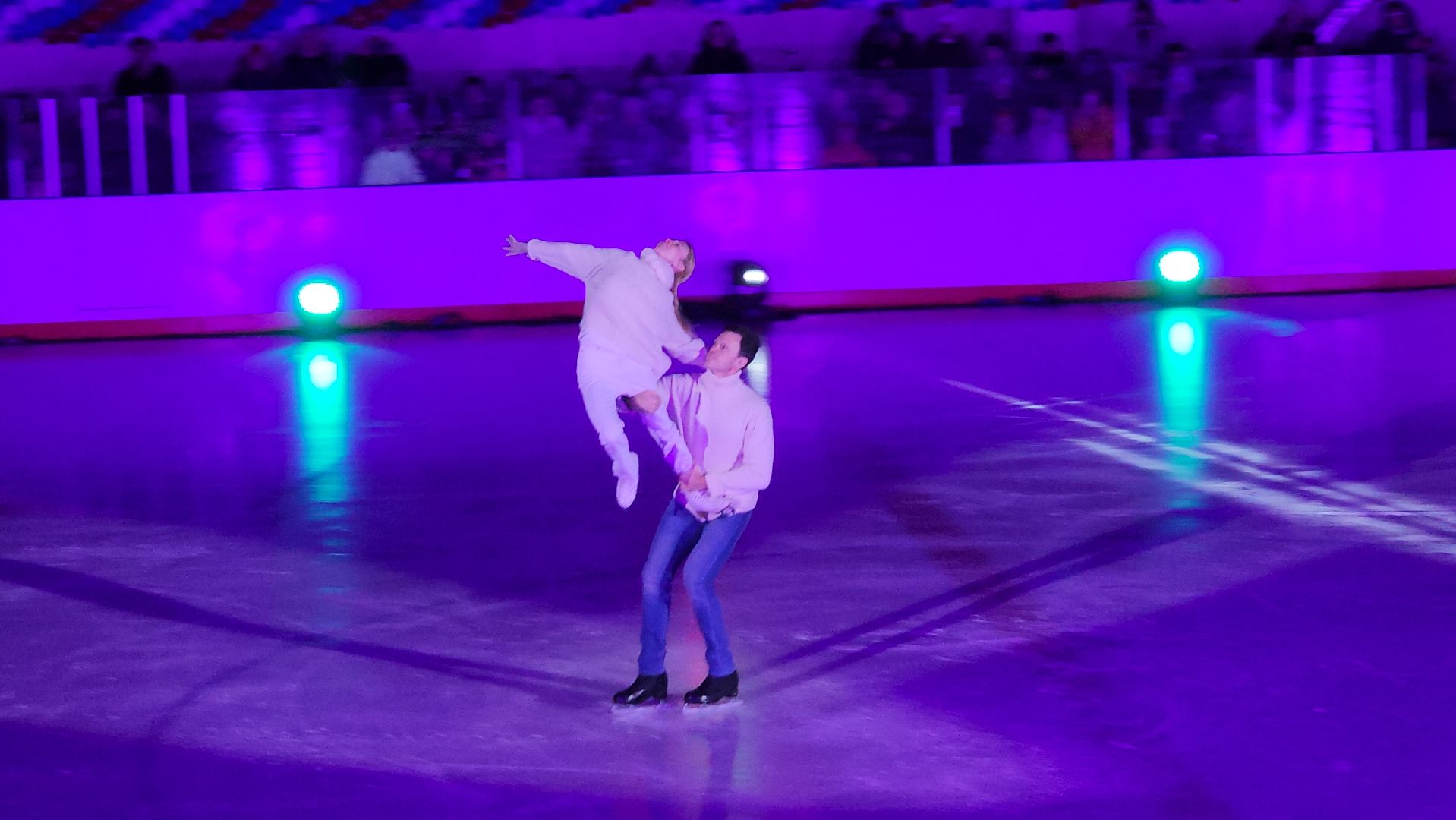 волоколамск, чемпионы, ледовое шоу, зима в подмосковье, вертикалки, илья авербух,