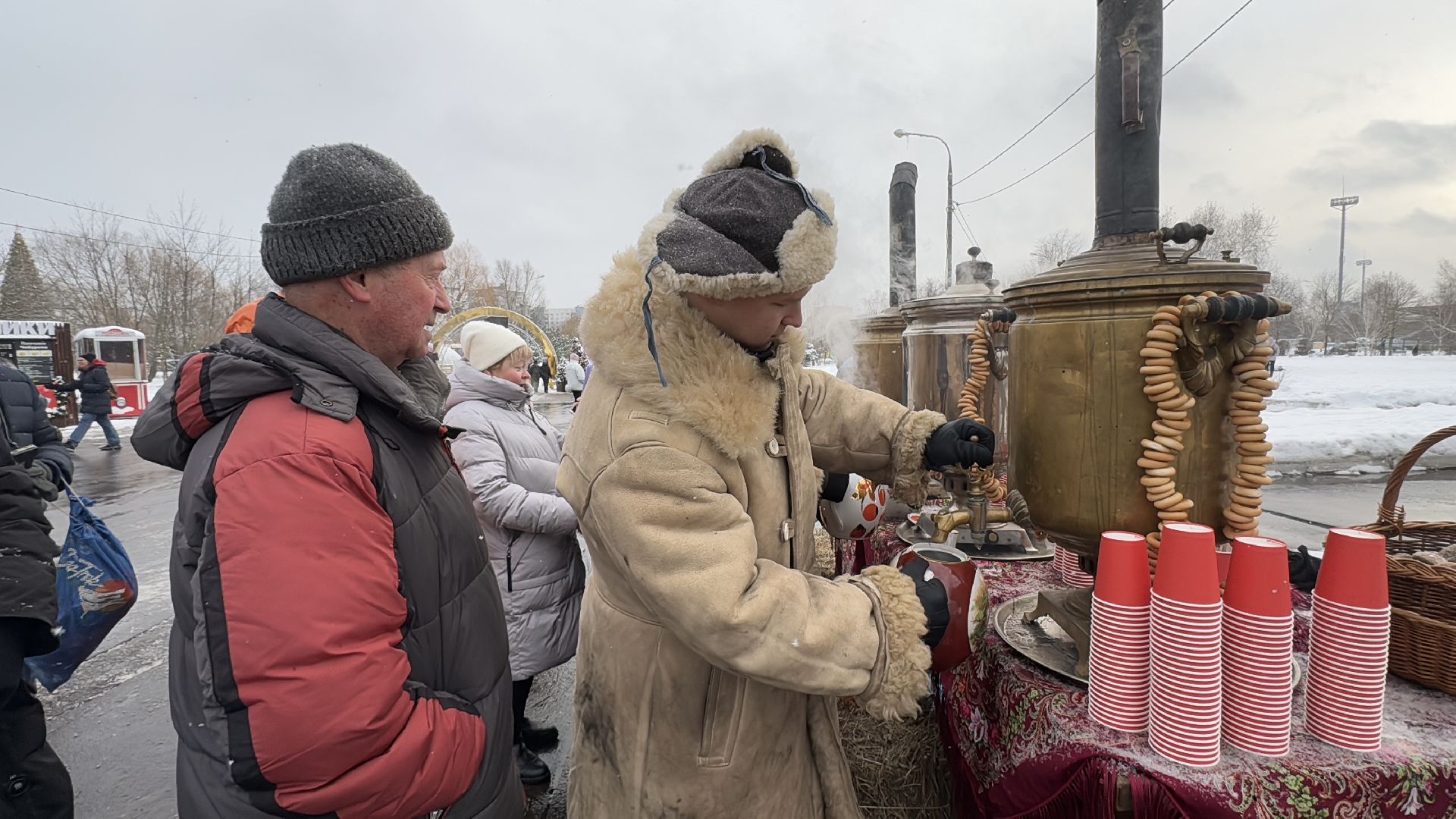Одинцово, Самоварщик, Чайная Деда Мороза,