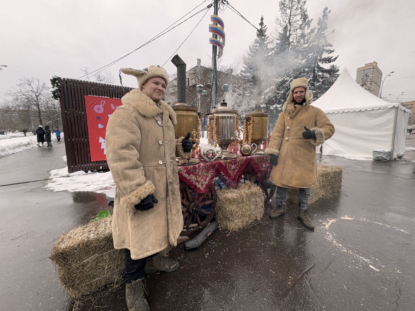Одинцово, Самоварщик, Чайная Деда Мороза,