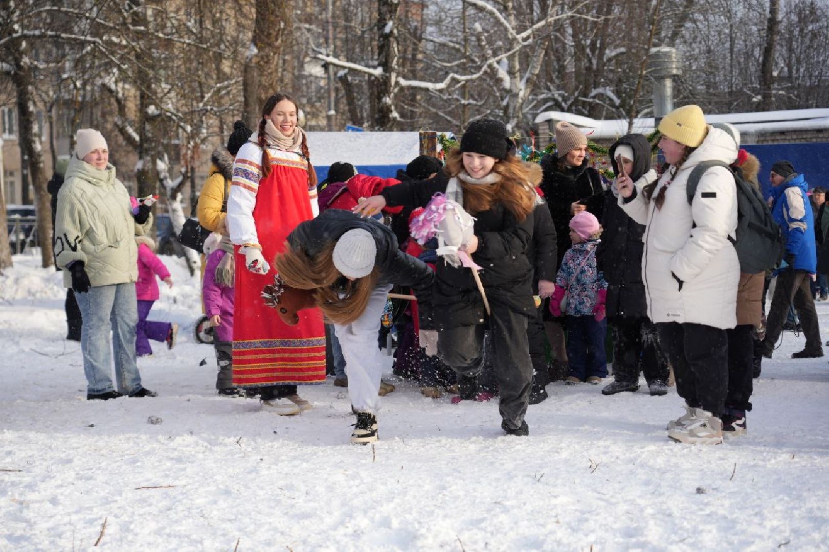 Новый год, Зажжение огней на елке, Зима в Подмосковье, Сергиев Посад, Сергиево-Посадский городской округ, Праздник, вертикалки,