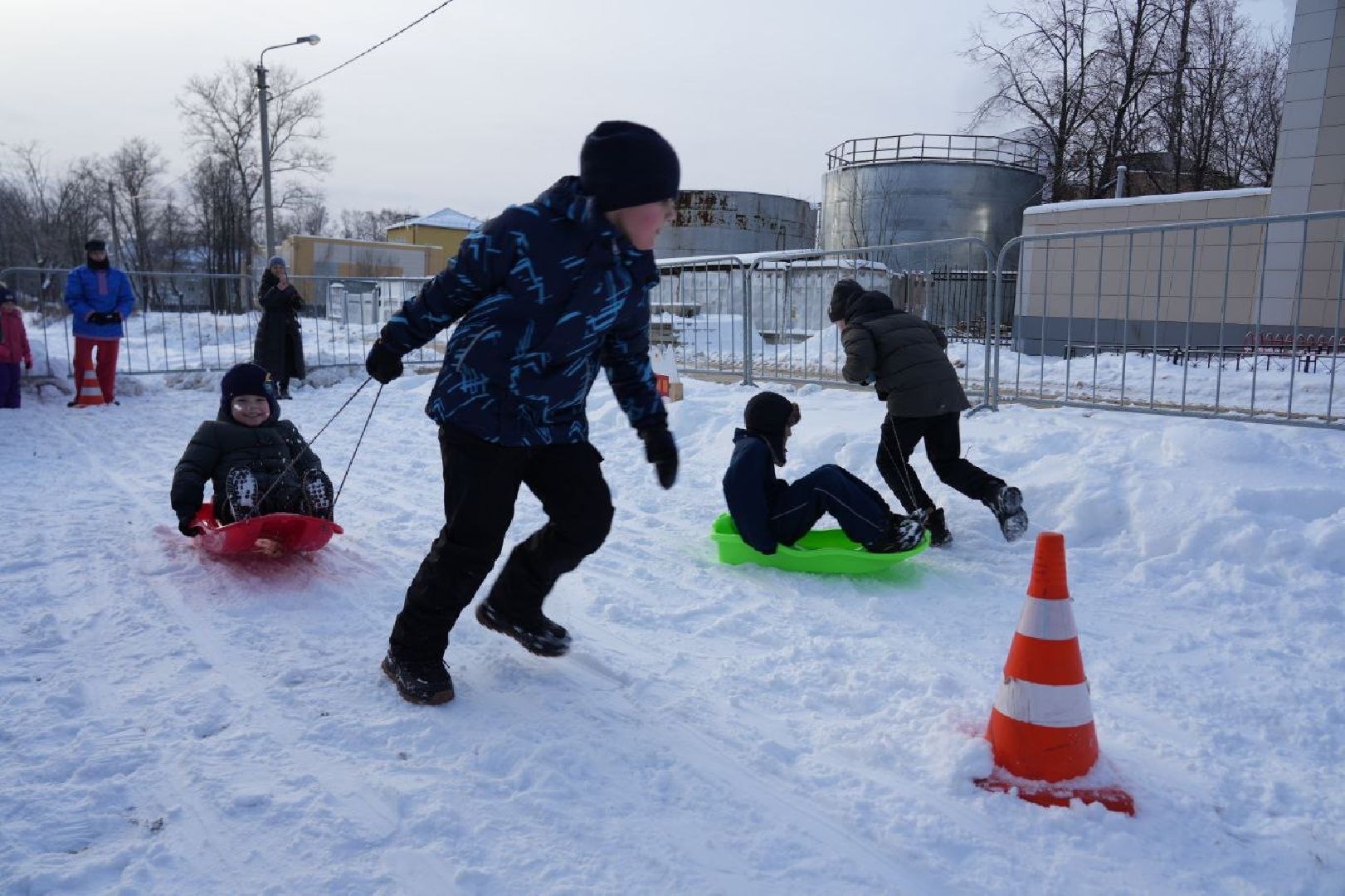 Новый год, Зажжение огней на елке, Зима в Подмосковье, Сергиев Посад, Сергиево-Посадский городской округ, Праздник, вертикалки,