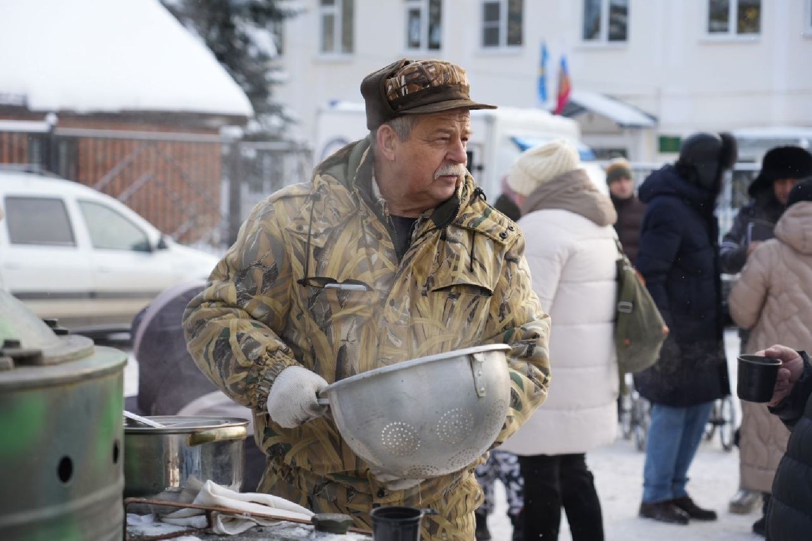 Новый год, Зима в Подмосковье, Сергиев Посад, Сергиево-Посадский городской округ, Зажжение огней на елке, Праздник, вертикалки,