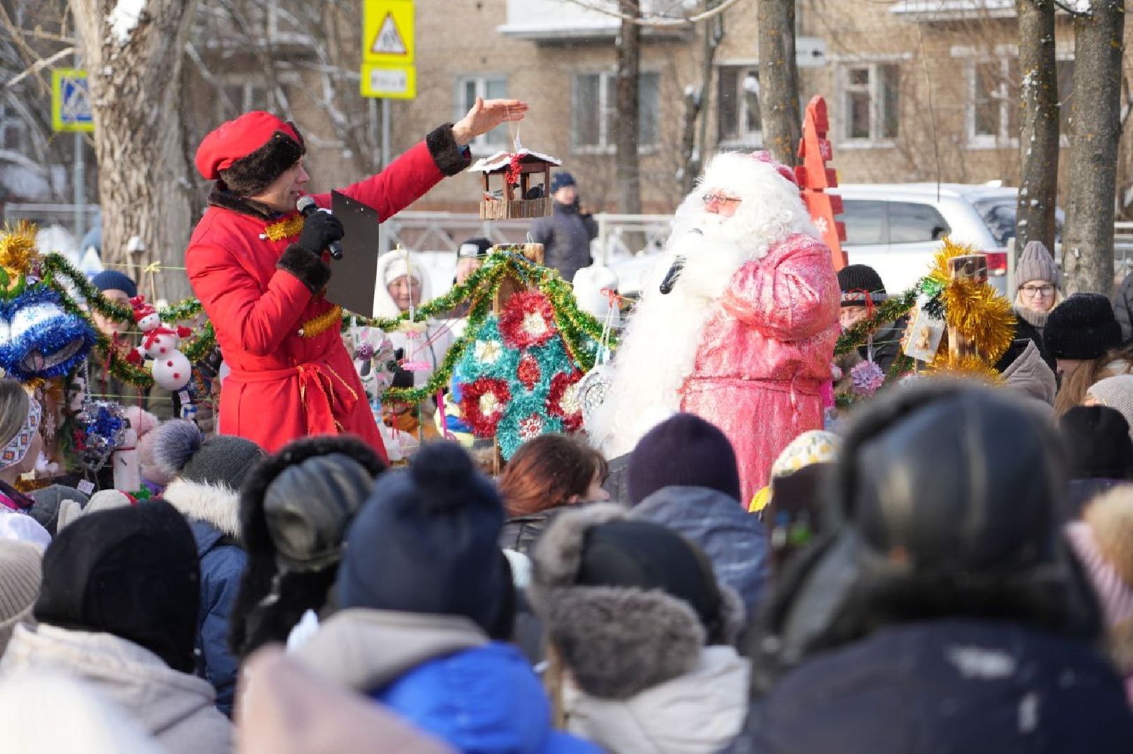 Зима в Подмосковье, Новый год, Зажжение огней на елке, Сергиев Посад, Сергиево-Посадский городской округ, вертикалки,