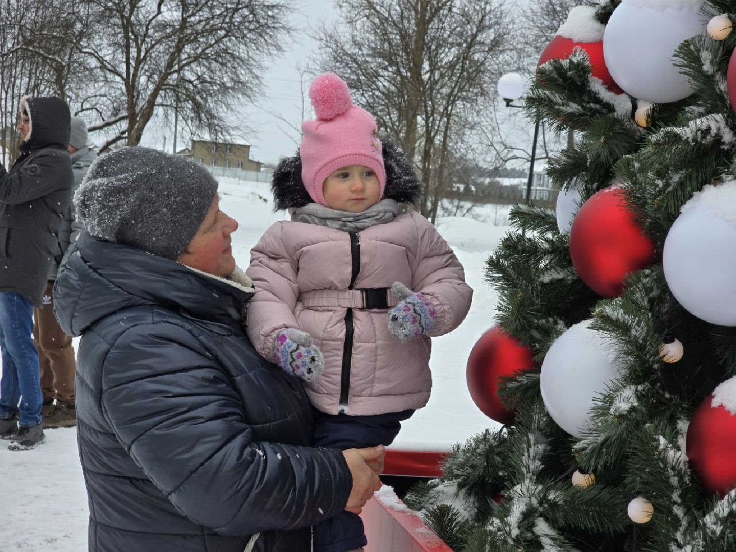 можайск, можайский городской округ, подмосковье, парк, парк ривьера, городской парк, праздник, международный день чая, соревнования, подарки, дети, игры, викторины, зима в подмосковье, вертикалки,