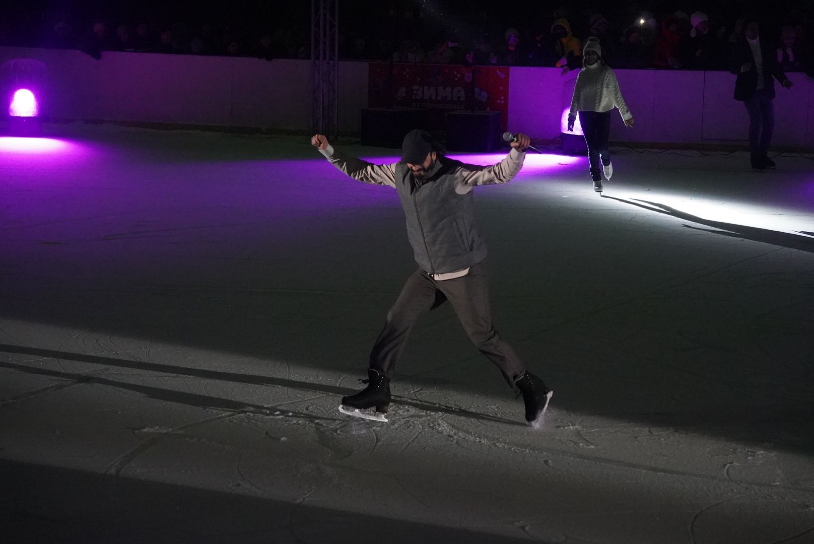 Павловский Посад, Городской округ Павловский Посад, Праздник, Концерт, Вертикалка, Вертикальное видео,Ледовое шоу, Илья Авербух,