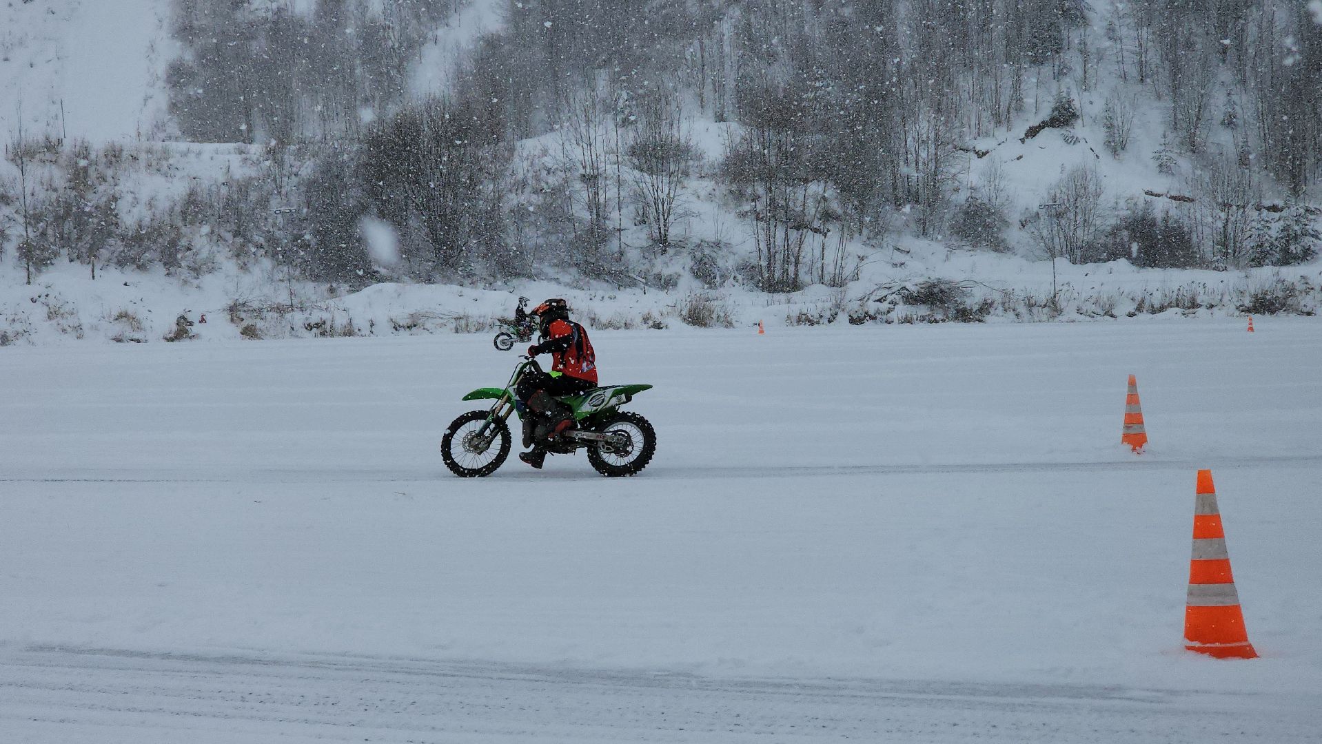 зима в Подмосковье, мотоциклы, ВЕРТИКАЛКИ, Мотопарк, Истра,