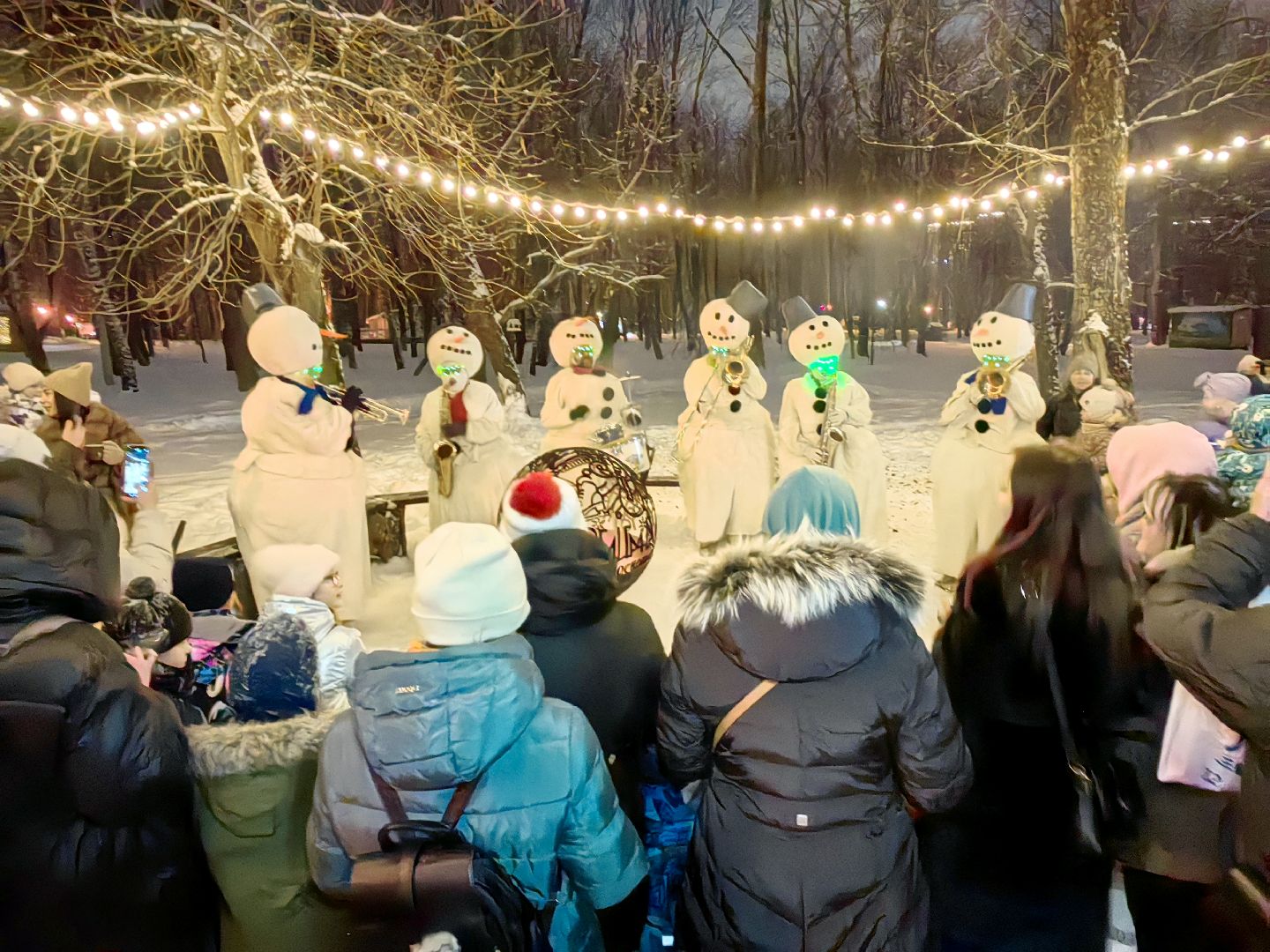 оркестр снеговиков, статуэтки, ярмарка вакансий, новогодние игрушки, вертикалки