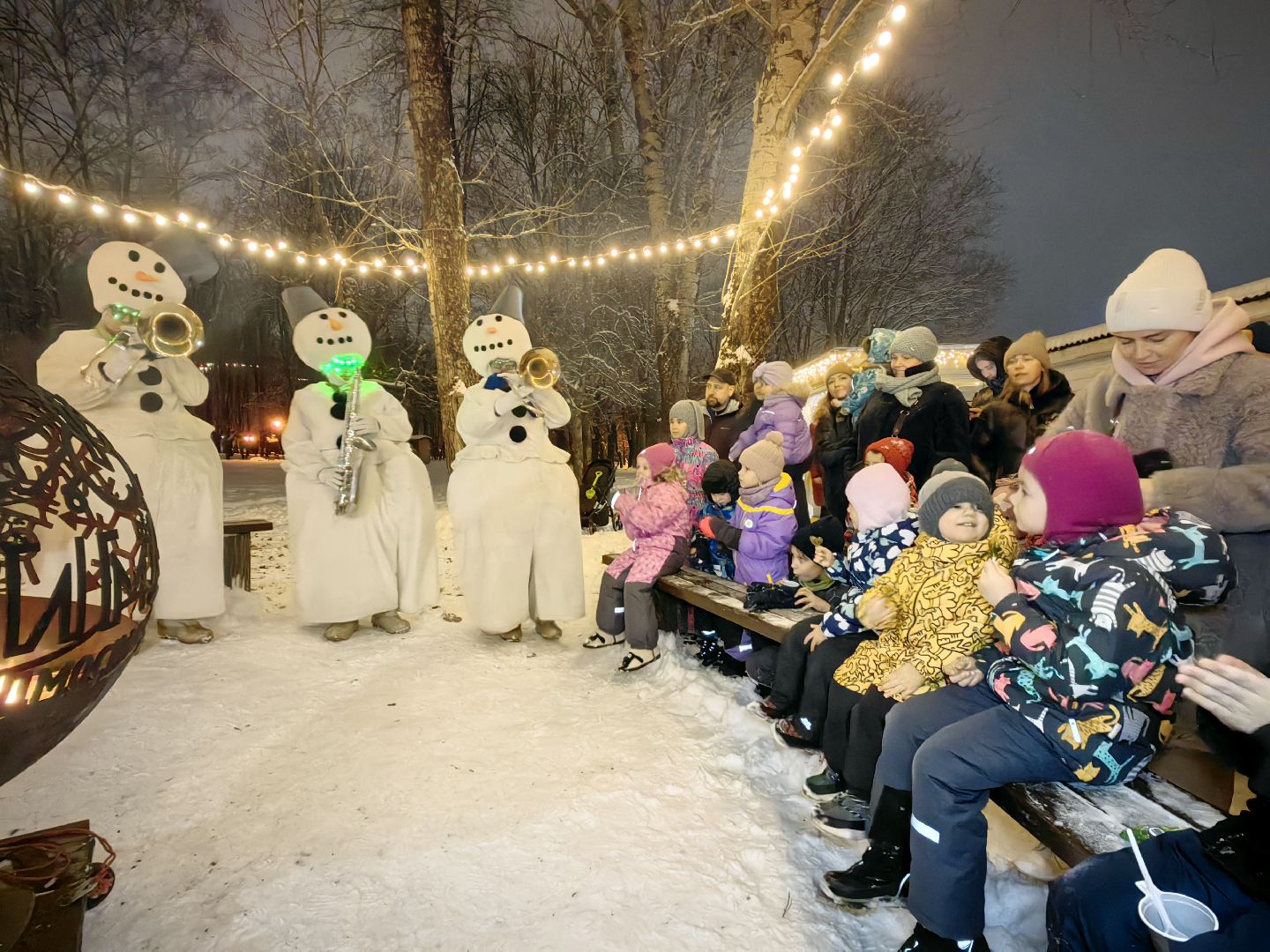 оркестр снеговиков, статуэтки, ярмарка вакансий, новогодние игрушки, вертикалки