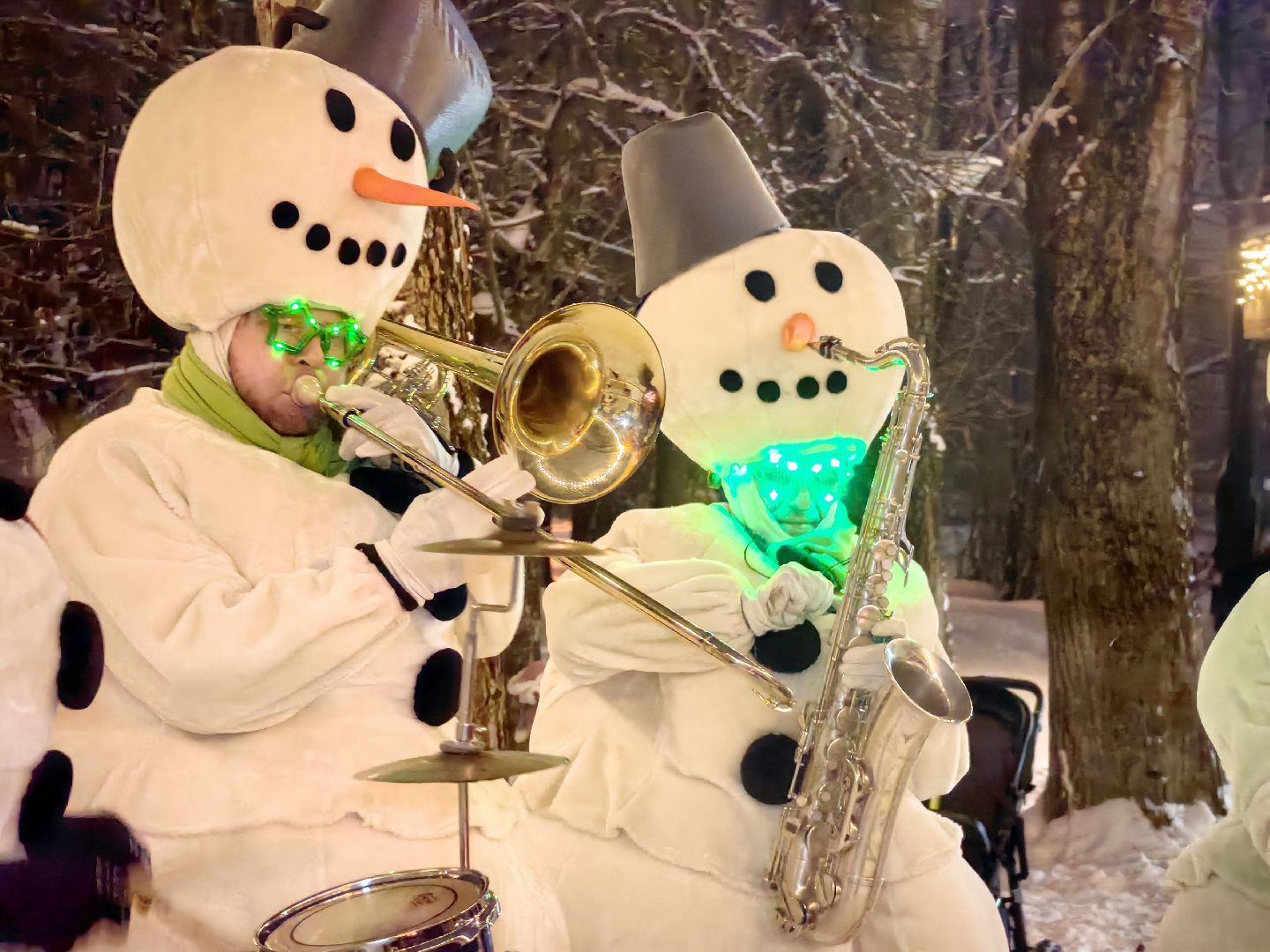 оркестр снеговиков, статуэтки, ярмарка вакансий, новогодние игрушки, вертикалки