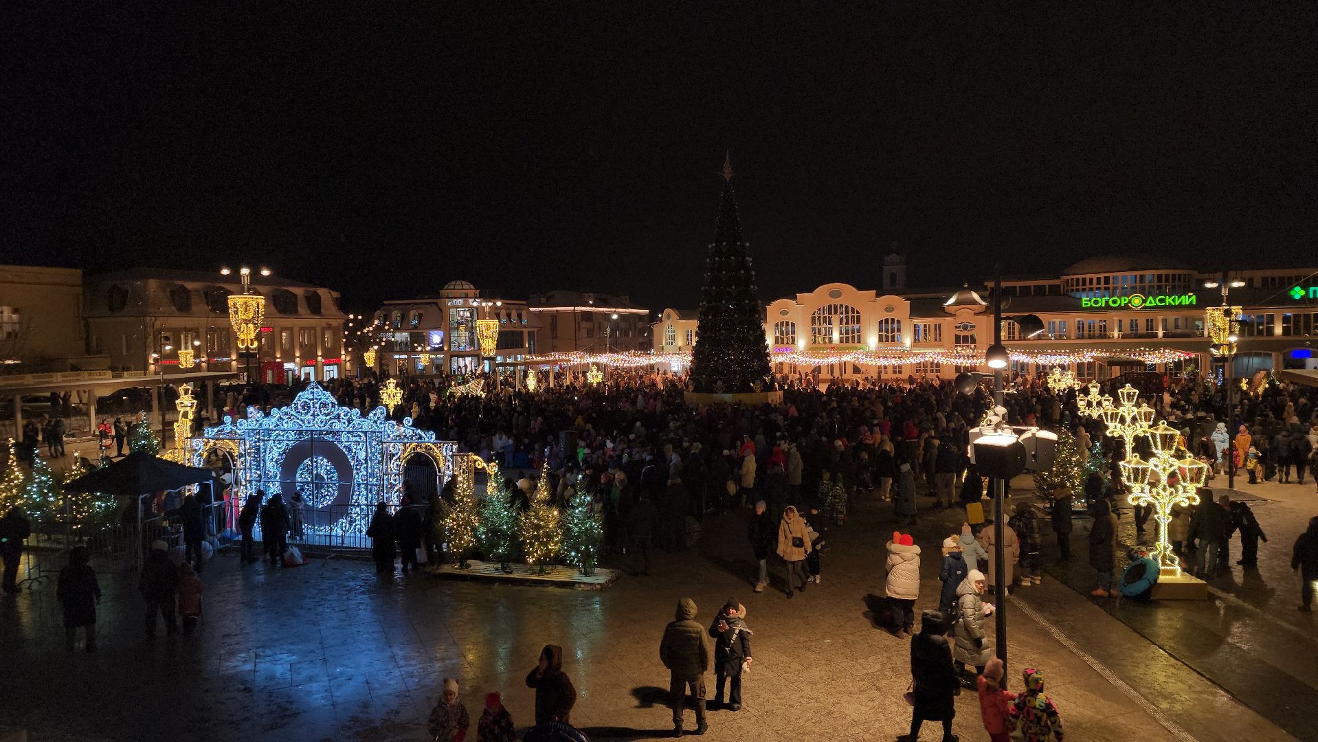 Новый год, интерактивное шоу, Фонтанная площадь, ногинск, Богородский городской округ, вертикалки