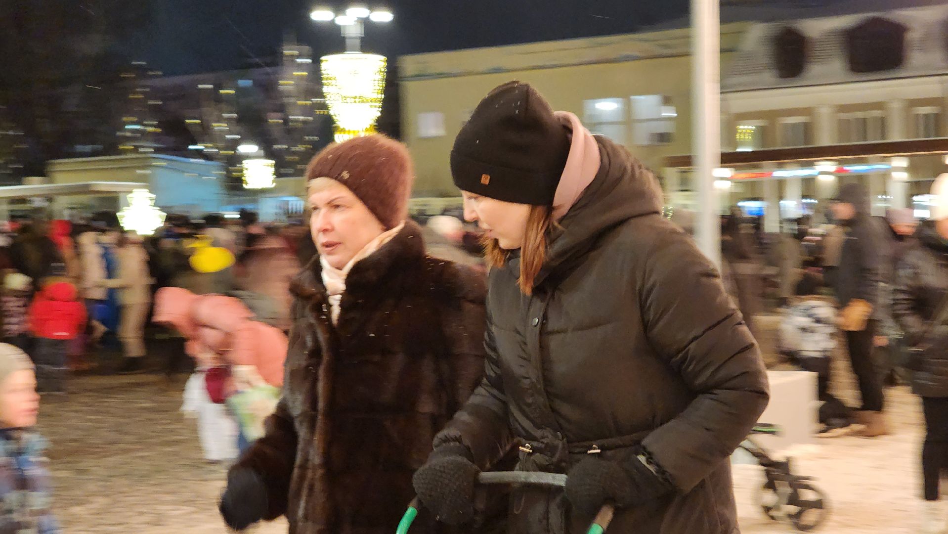 украшение города, новогодняя иллюминация, Фонтанная площадь, Ногинск, Богородский городской округ, вертикалки