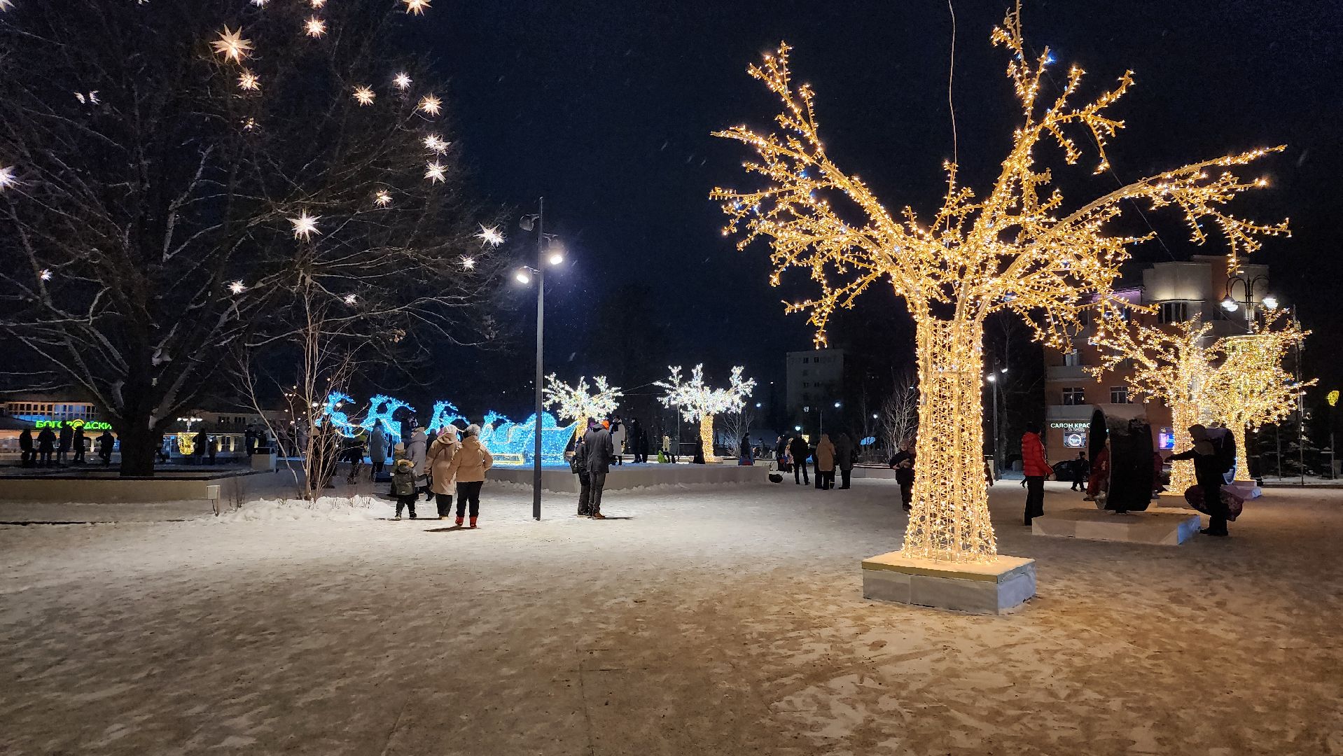 украшение города, новогодняя иллюминация, Фонтанная площадь, Ногинск, Богородский городской округ, вертикалки