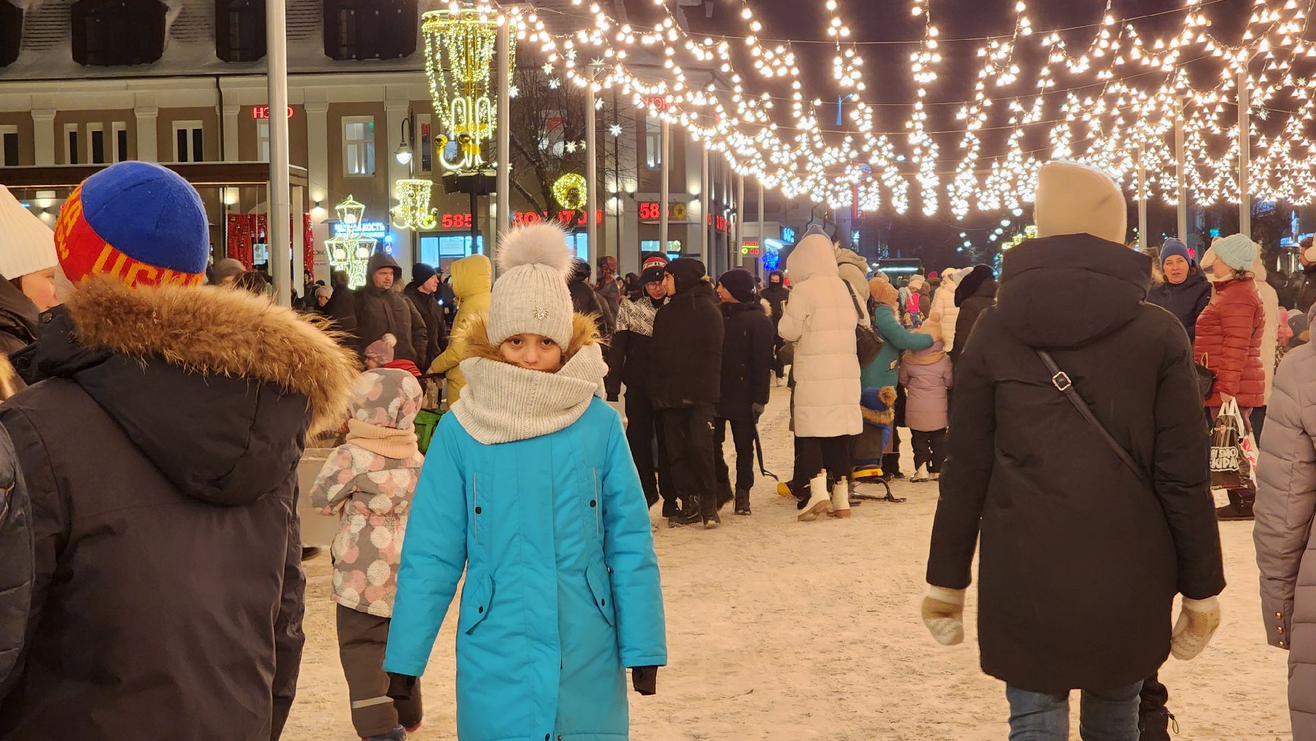 украшение города, новогодняя иллюминация, Фонтанная площадь, Ногинск, Богородский городской округ, вертикалки