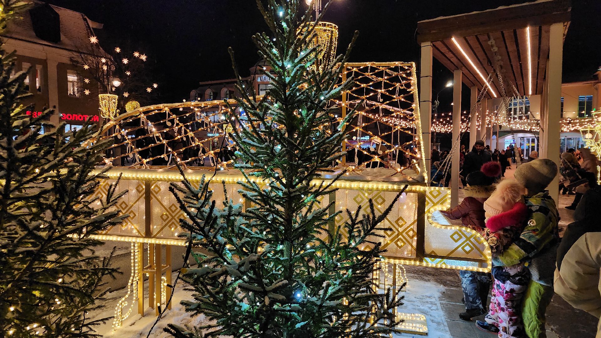 украшение города, новогодняя иллюминация, Фонтанная площадь, Ногинск, Богородский городской округ, вертикалки