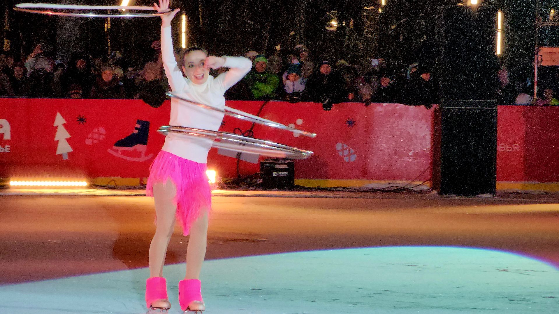 ледовое шоу авербуха, ВЕРТИКАЛКИ, каток в парке, шоу на льду, фигурное катание, Лобня,