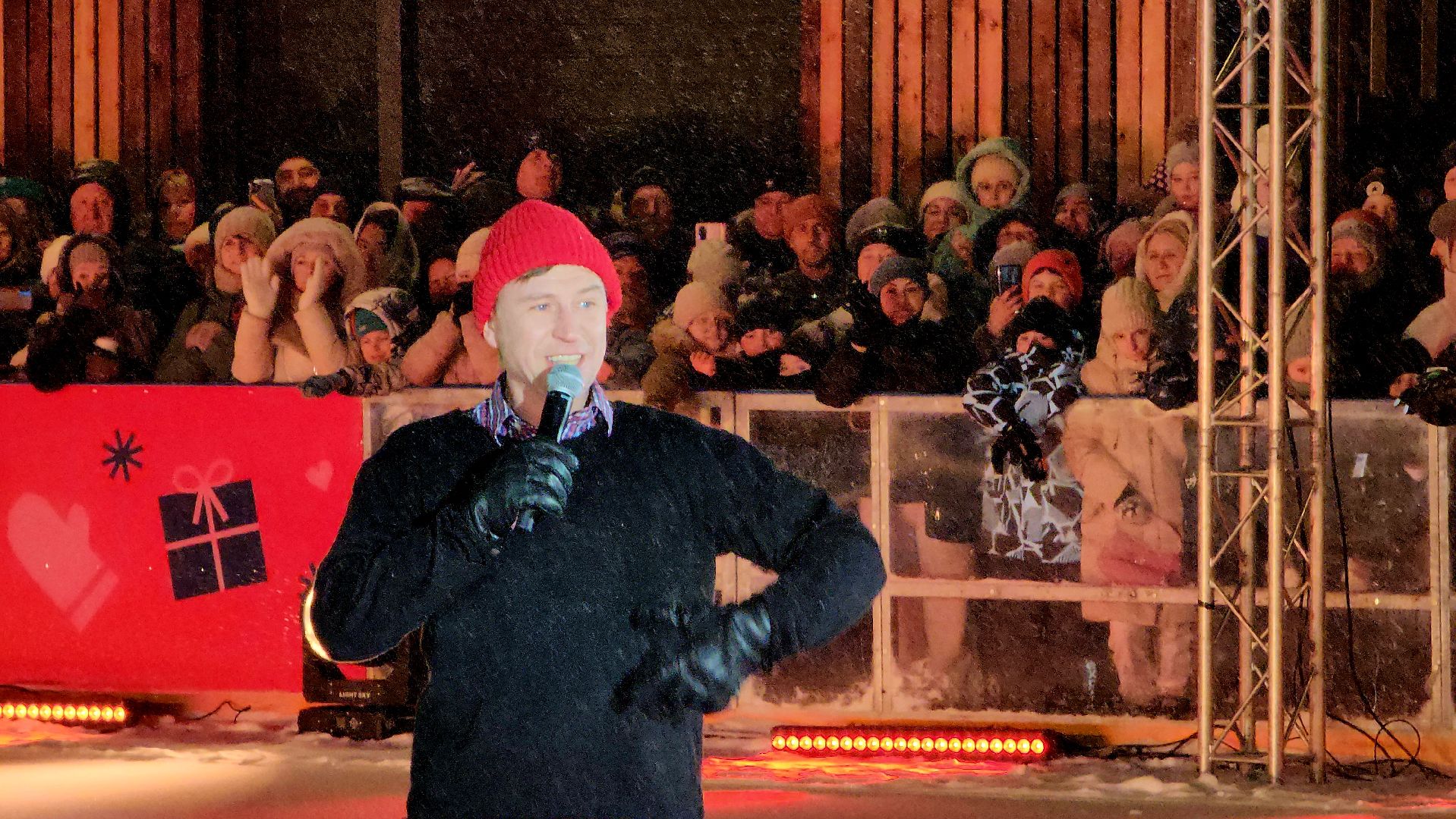 ледовое шоу авербуха, ВЕРТИКАЛКИ, каток в парке, шоу на льду, фигурное катание, Лобня,