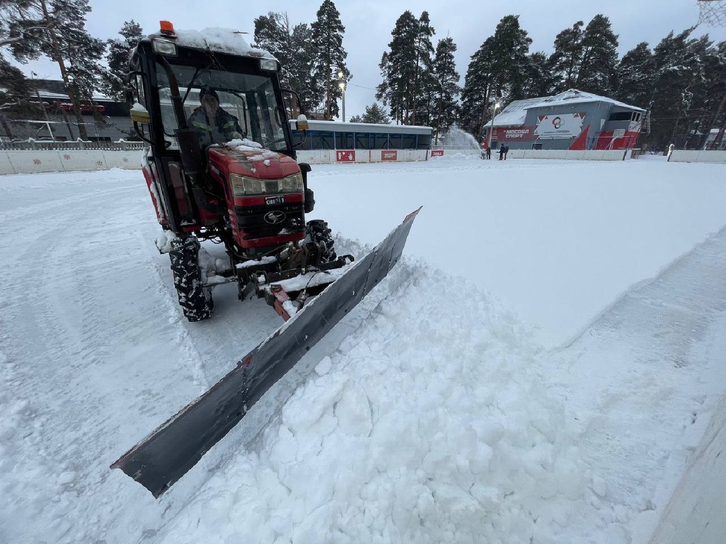 дмитров, зима в подмосковье, зимние катки, вертикалки,