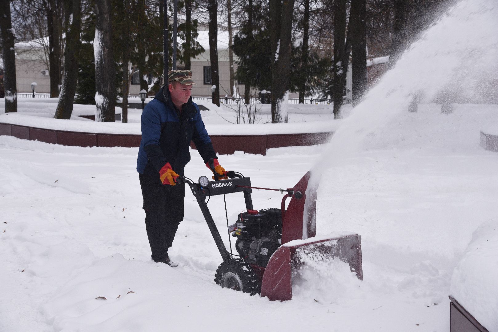 лотошино, сквер победы, добродел, уборка снега, благоустройство, вертикалки,
