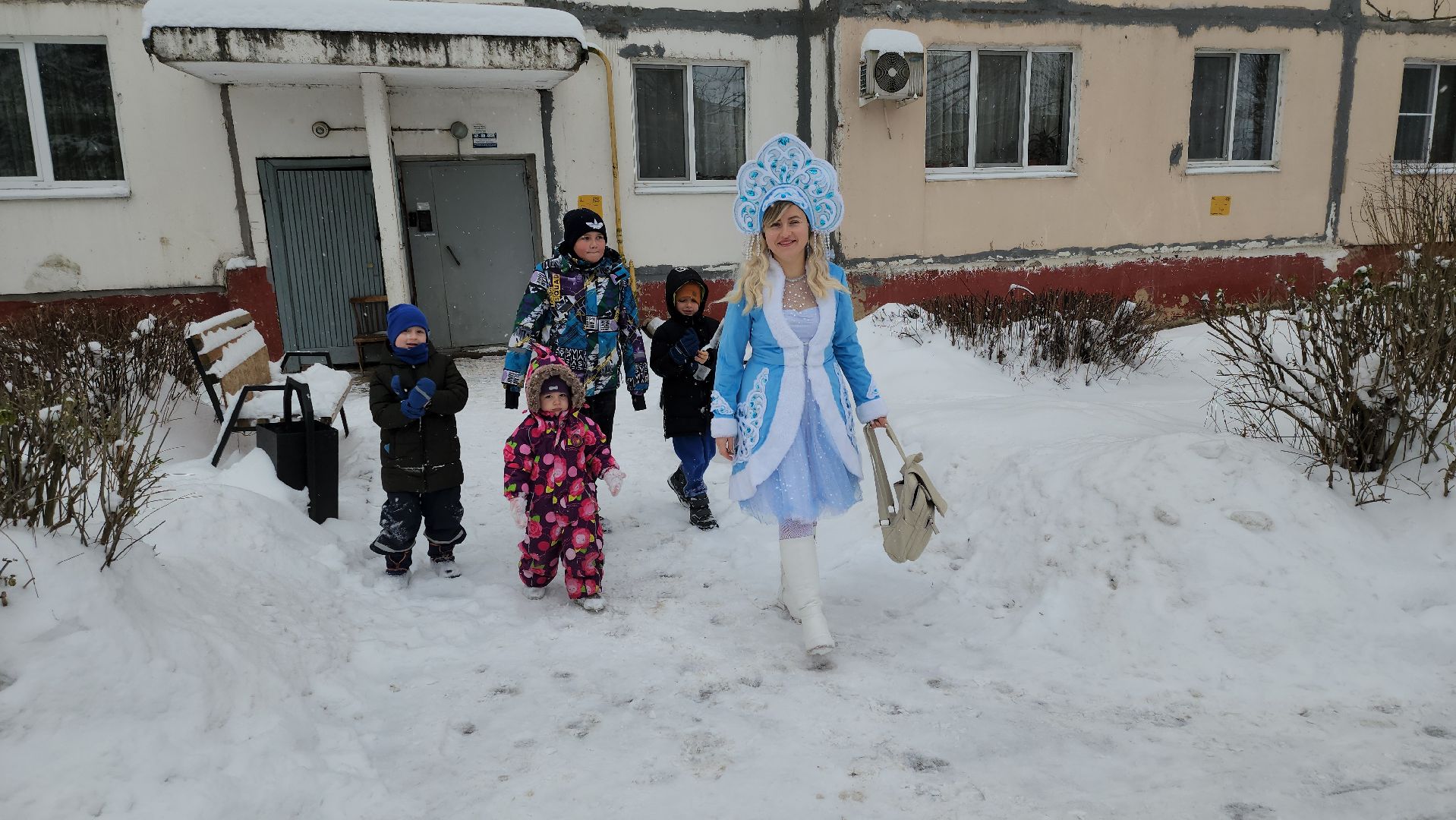 Снегурочка, зима в подмосковье, Колюбакино, зима в рузе, аниматоры, руза, рузский городской округ, вертикалки,