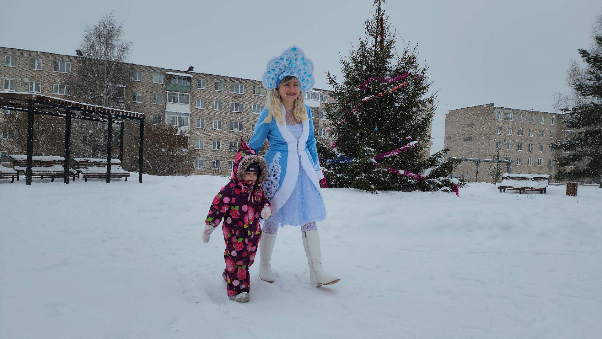 Снегурочка, зима в подмосковье, Колюбакино, зима в рузе, аниматоры, руза, рузский городской округ, вертикалки,