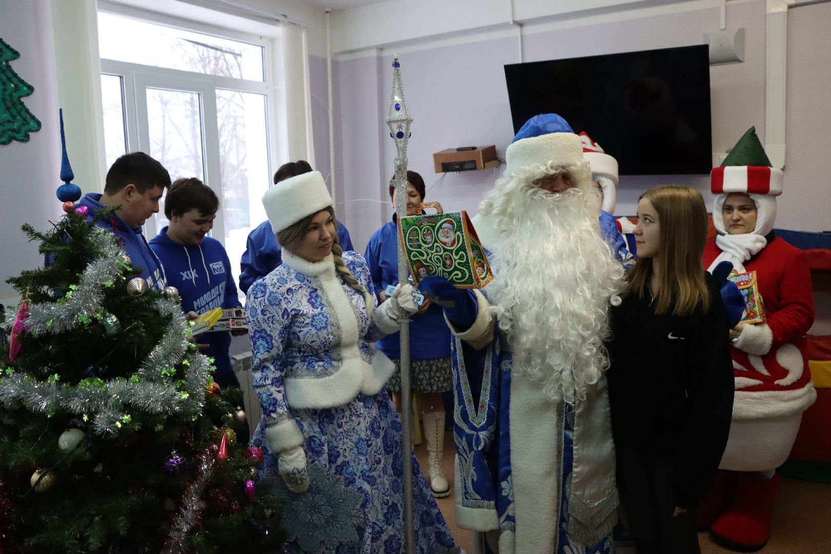 лотошино, дети, больница, здравоохранение, новый год, вертикалки,