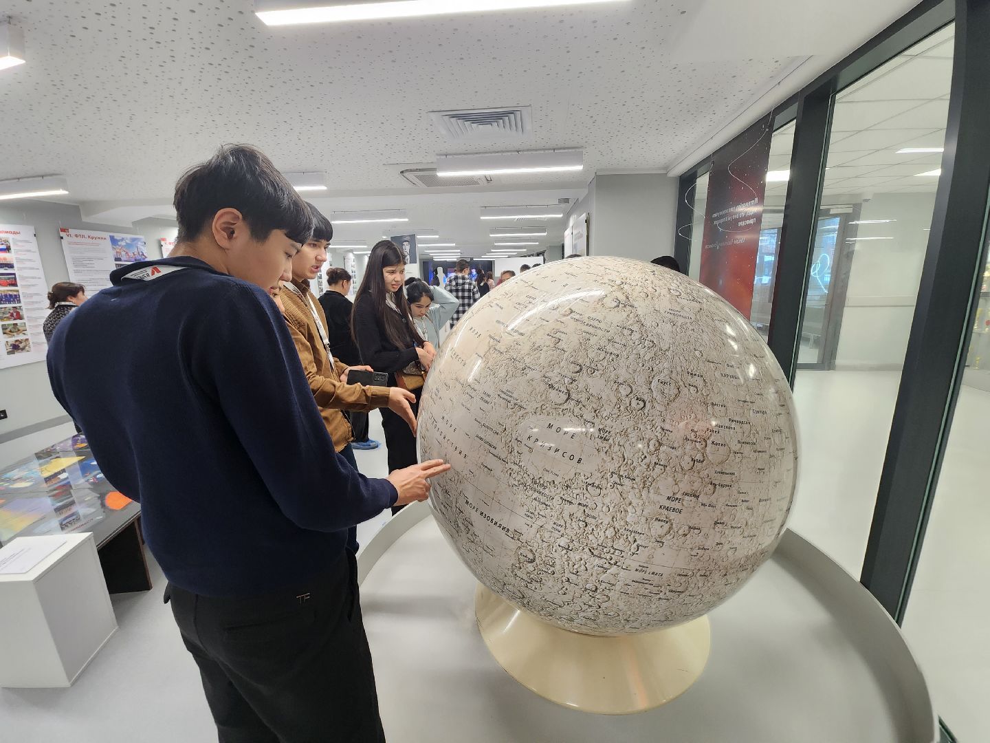 долгопрудный, технопарк, физтех-лицей,лаборатории, оранжерея, роботы,узбекистан,