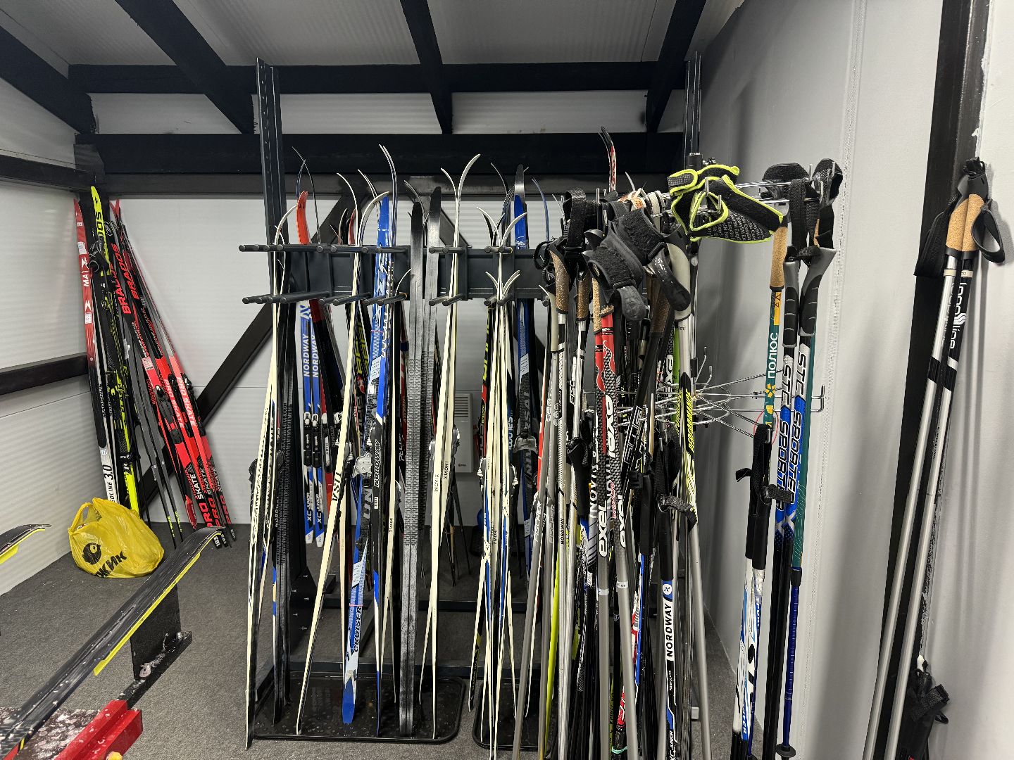 зима в подмомсковье, зима в парках, Лыжные трассы, лыжная база, прокат лыж,Парк Апаринки,