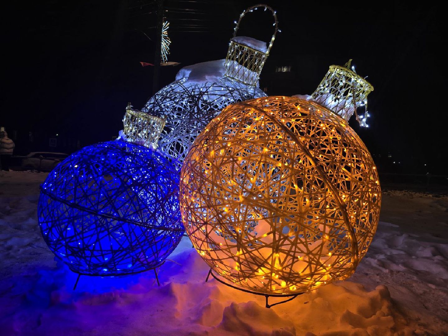 можайск, можайский городской округ, подмосковье, новый год, украшение города, новогодние огни, новогодние елки, праздник, зима, благоустройство, вертикалки,