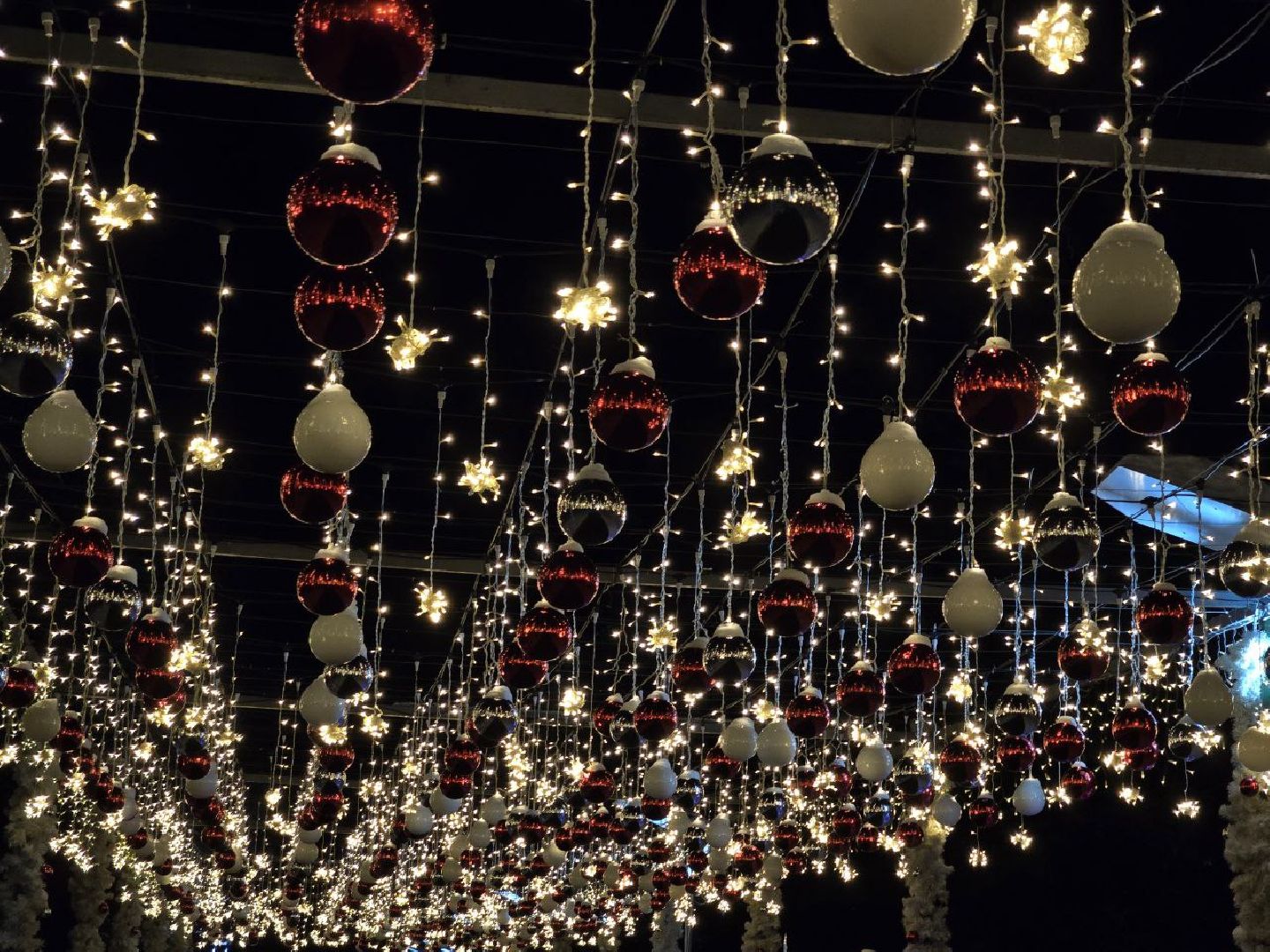 можайск, можайский городской округ, подмосковье, новый год, украшение города, новогодние огни, новогодние елки, праздник, зима, благоустройство, вертикалки,