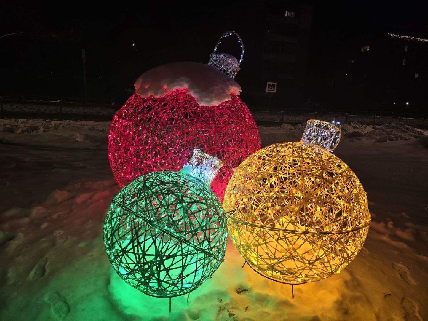 можайск, можайский городской округ, подмосковье, новый год, украшение города, новогодние огни, новогодние елки, праздник, зима, благоустройство, вертикалки,