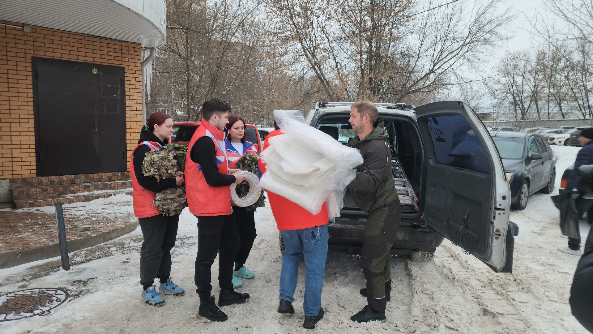 подольск, волонтеры, гуманирная помощь,