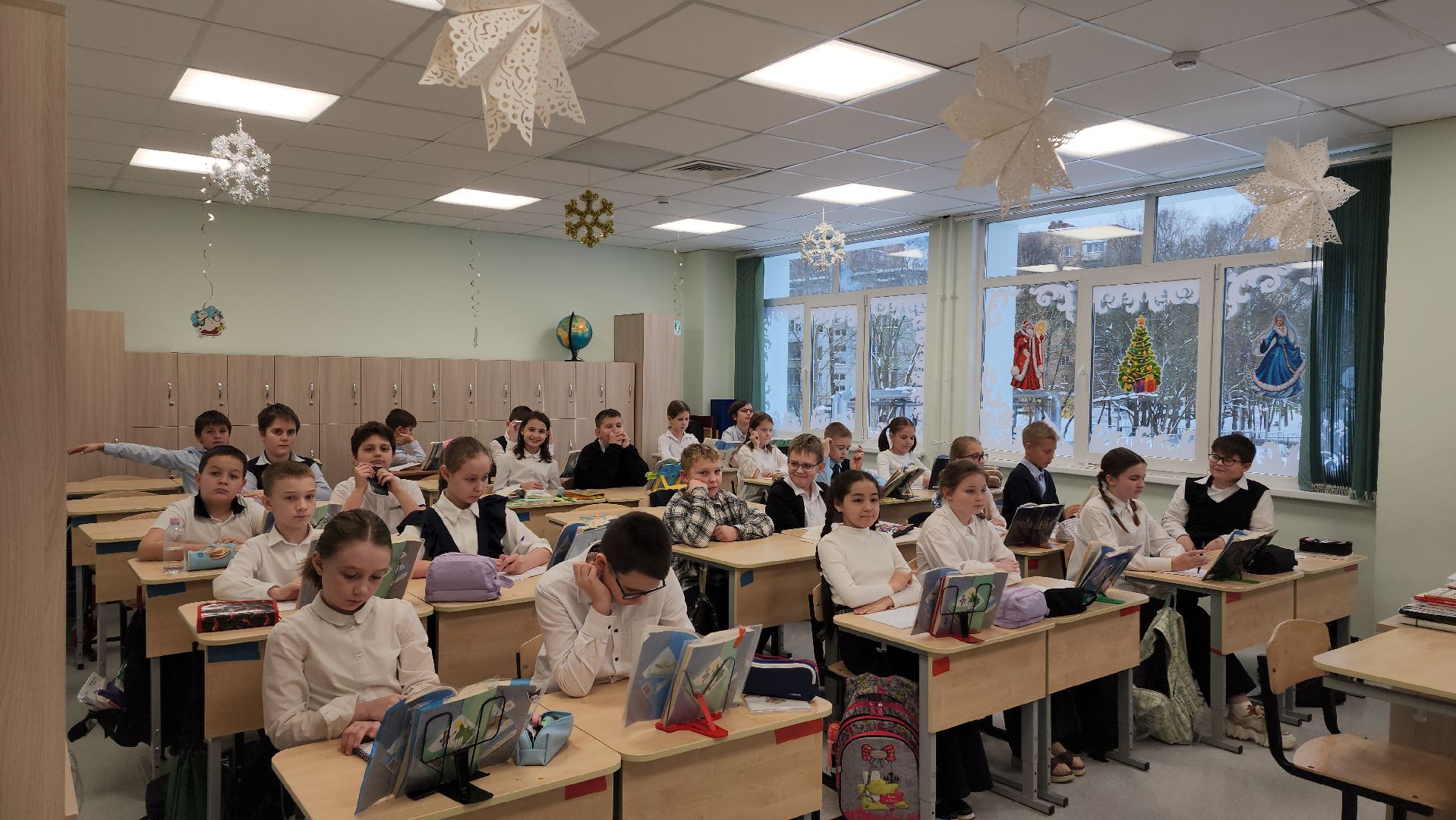 новогоднее оформление, украшения к новому году, Лобня, вертикалки,