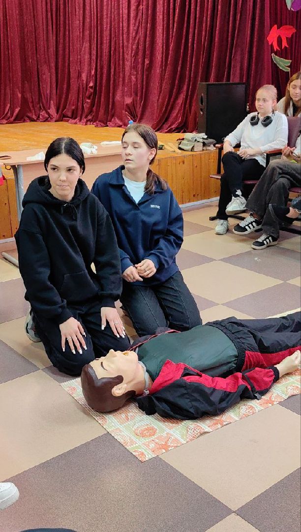 школа, Юные инспекторы движения, Регулировщик, Дорожная головоломка, первая помощь, красный крест, вертикалки