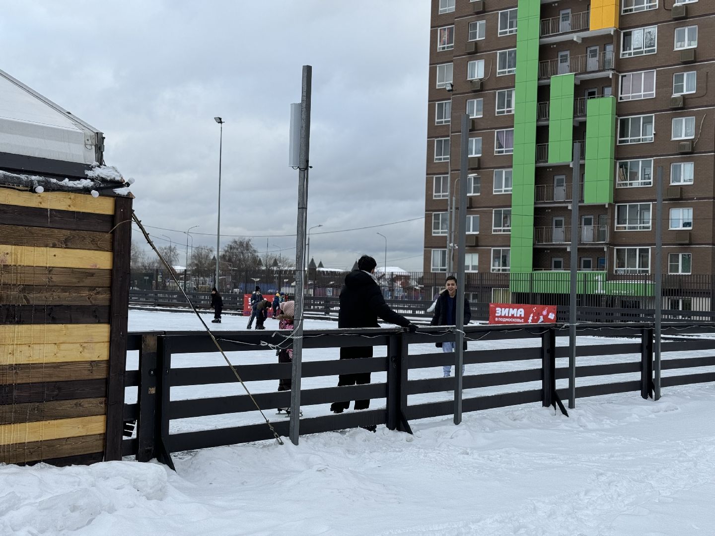 каток с искусственным льдом, каток в поселке мисайлово, Гала-шоу Ильи Авербуха, Фигурное катание,
