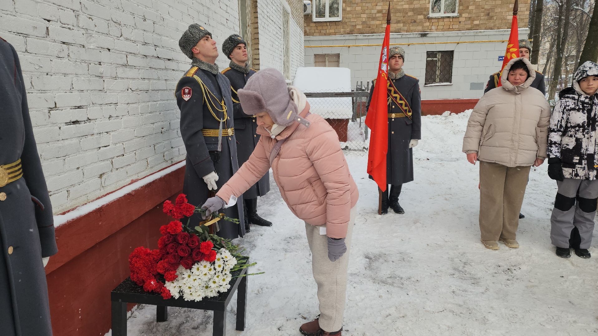 Мемориал, мемориальная доска, память, памяти бойцов сво, спецоперация,