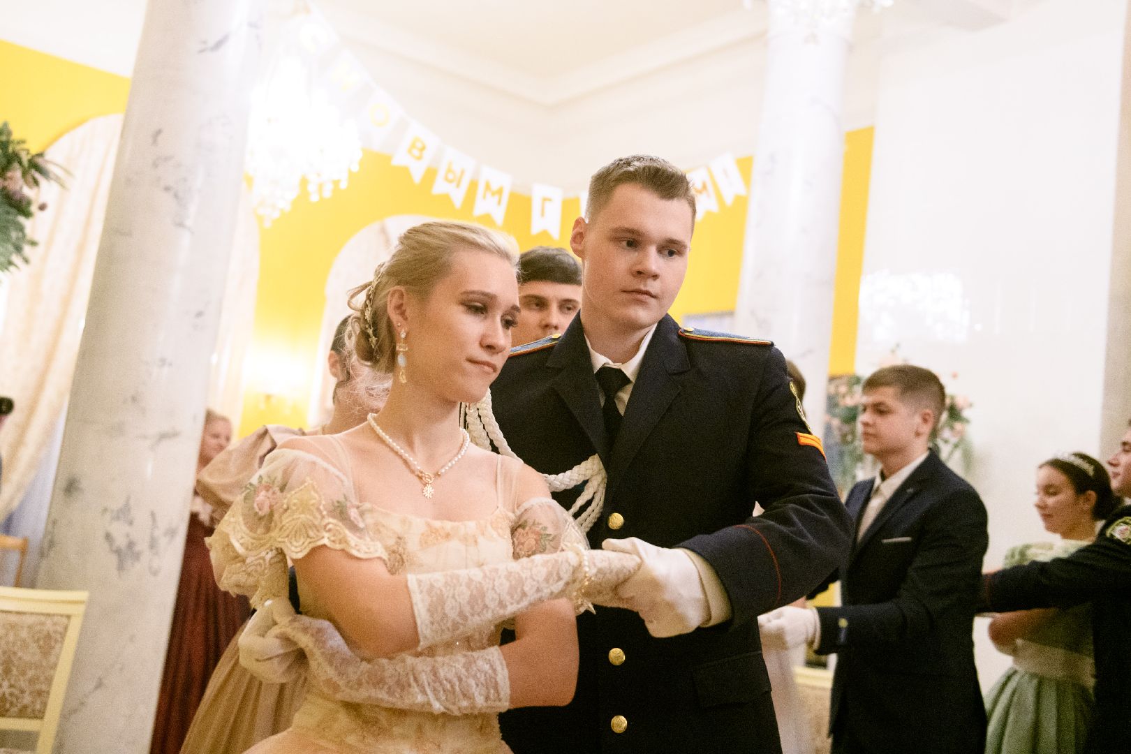 лыткарино, лыткаринский музей, пушкинский бал, юбилей пушкина, вертикалки,