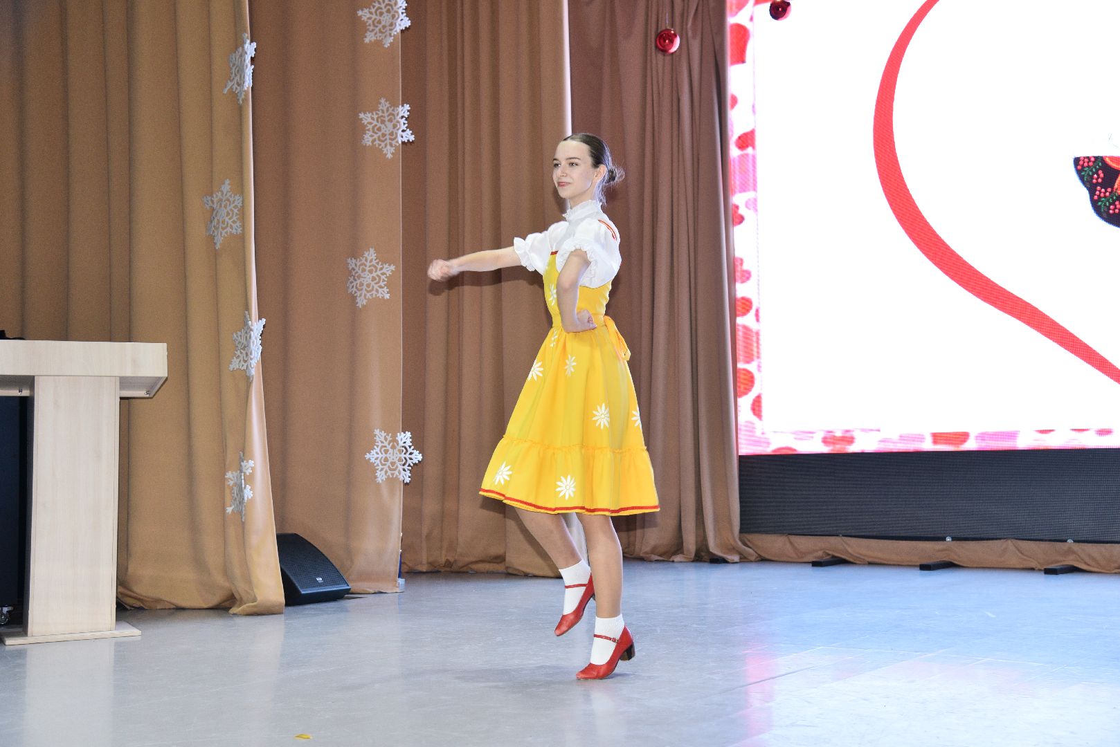 лотошино, лотошинский цдк, ученик года, образование, конкурс,